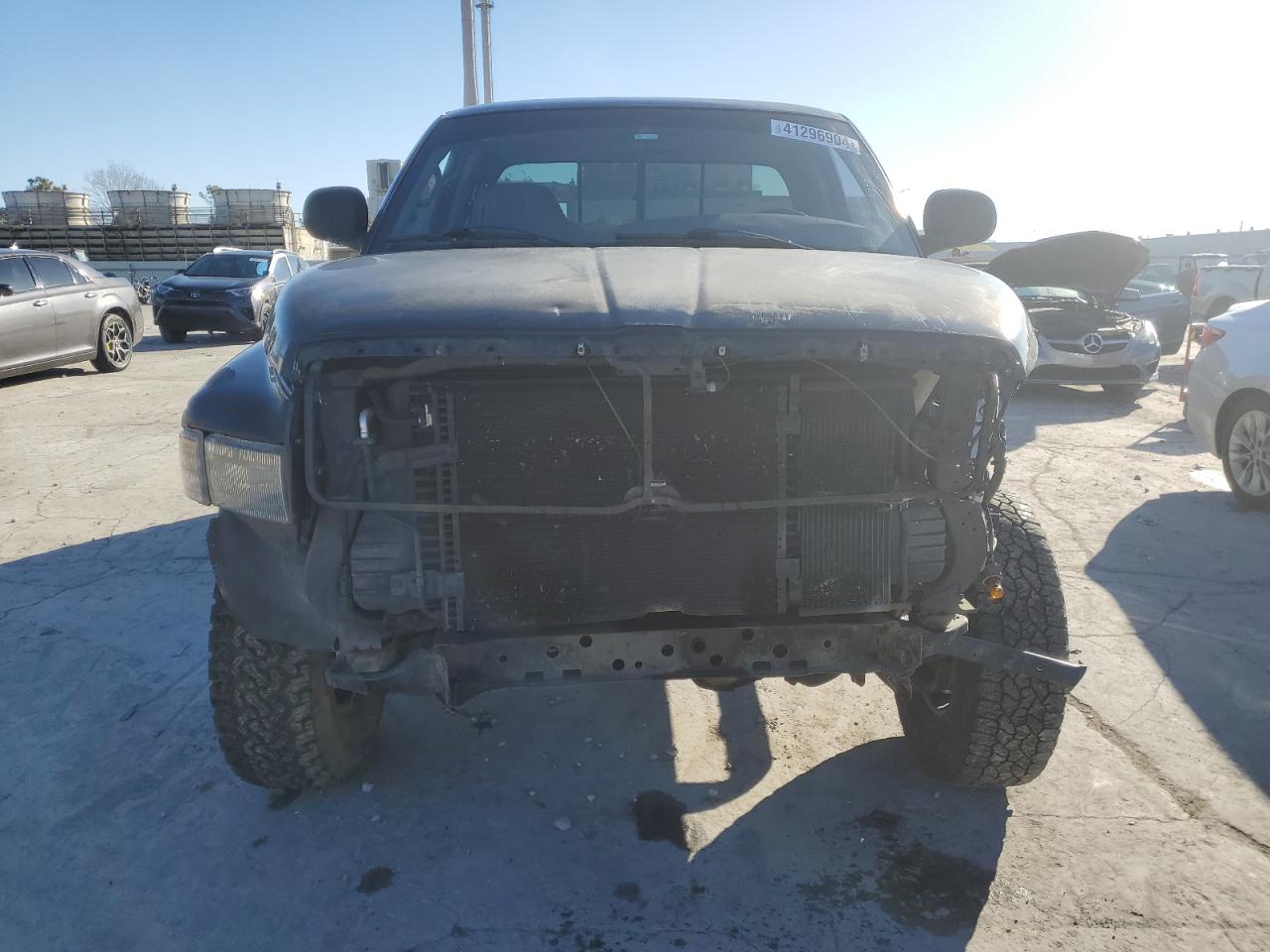 Photo 4 VIN: 1B7KF2362WJ205759 - DODGE RAM 