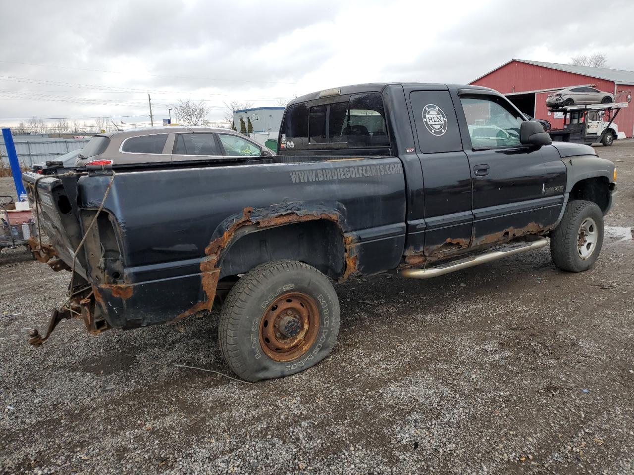 Photo 2 VIN: 1B7KF2362XJ552686 - DODGE RAM 