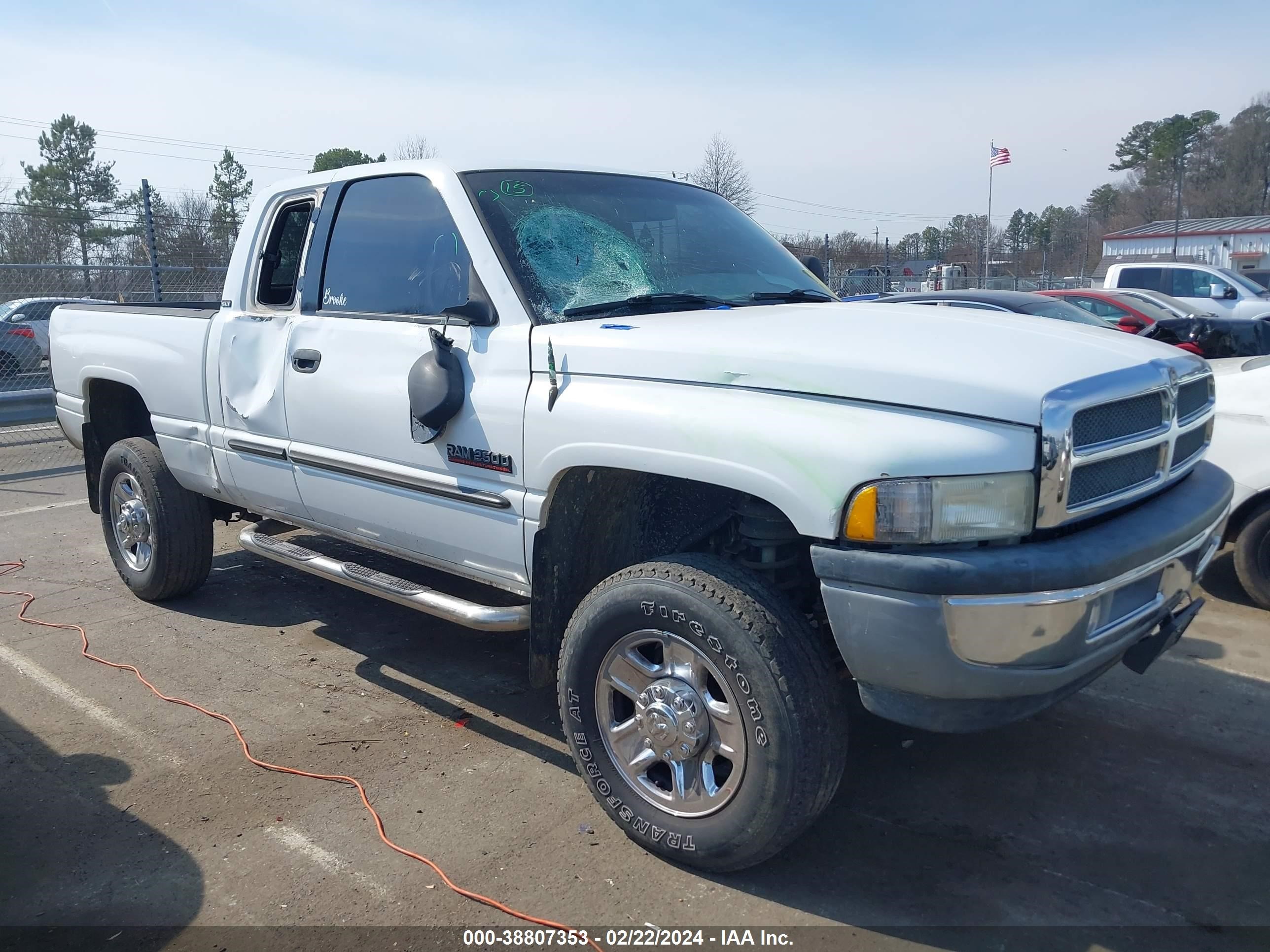 Photo 12 VIN: 1B7KF23631J503410 - DODGE RAM 