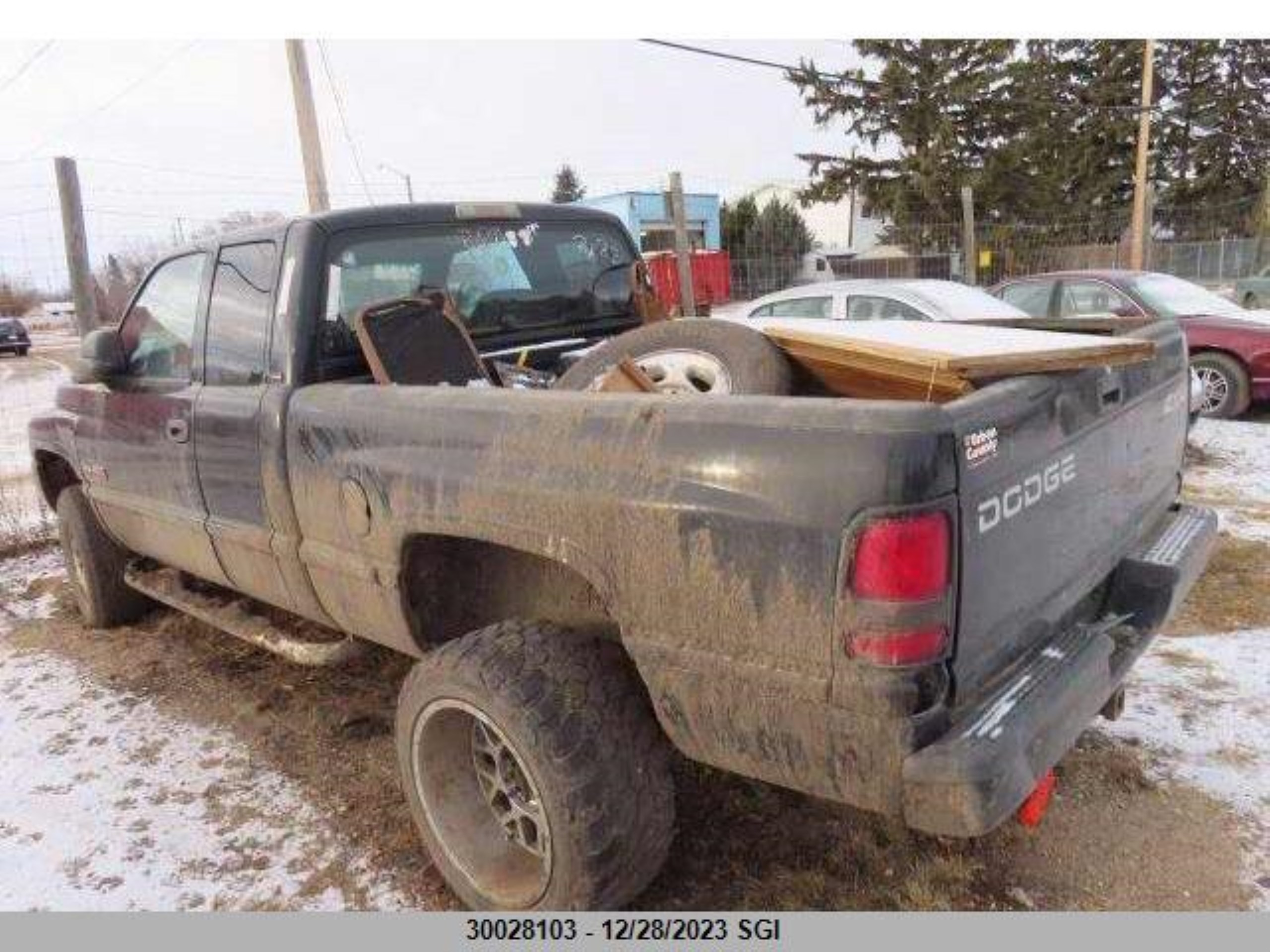 Photo 2 VIN: 1B7KF23641J520619 - DODGE RAM 