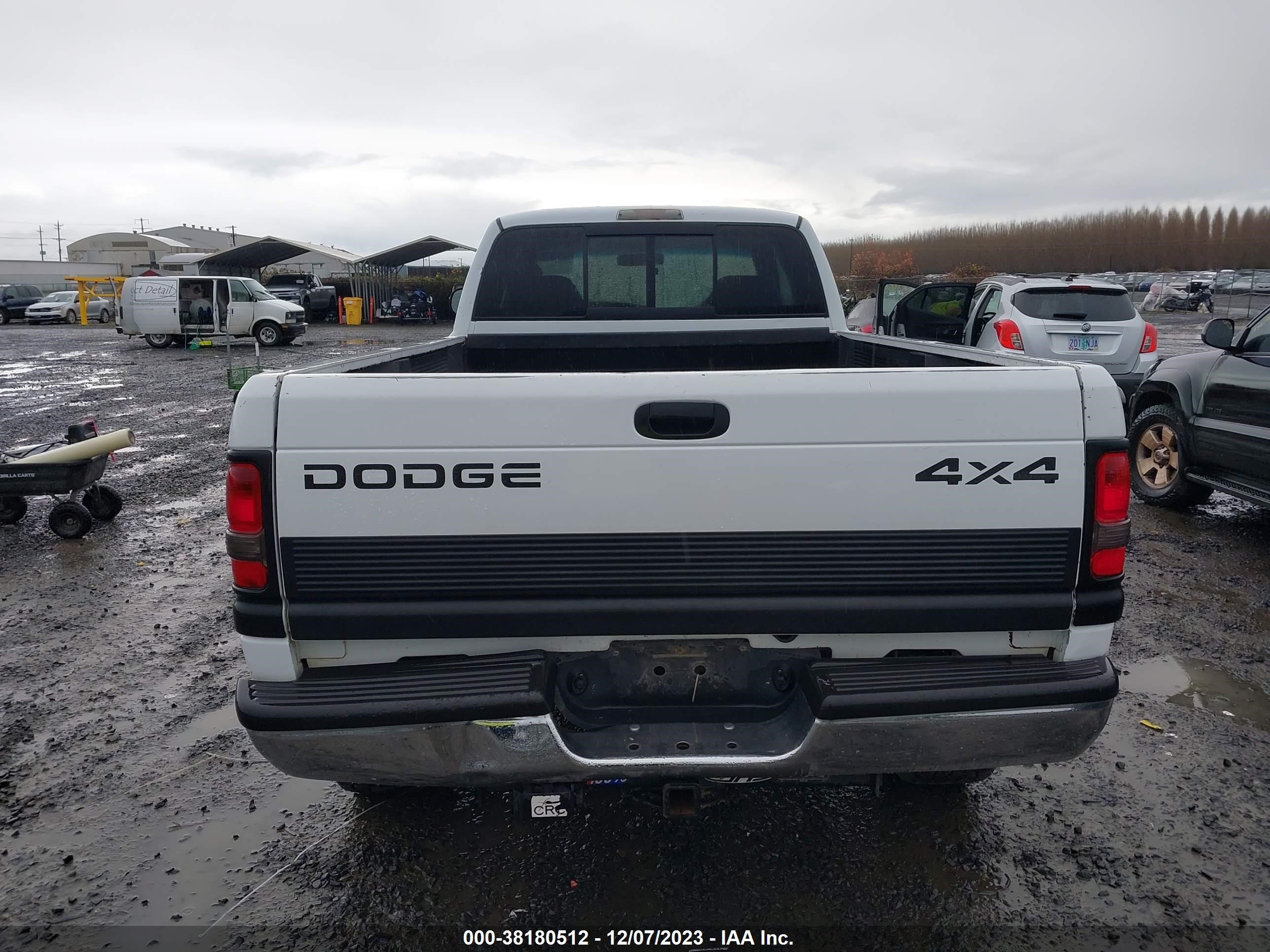 Photo 16 VIN: 1B7KF2366XJ631844 - DODGE RAM 