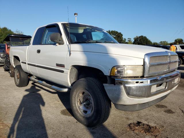 Photo 3 VIN: 1B7KF2367WJ207314 - DODGE RAM 2500 