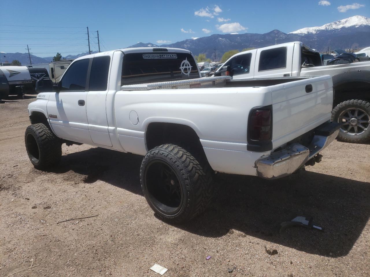 Photo 1 VIN: 1B7KF2367XJ633005 - DODGE RAM 