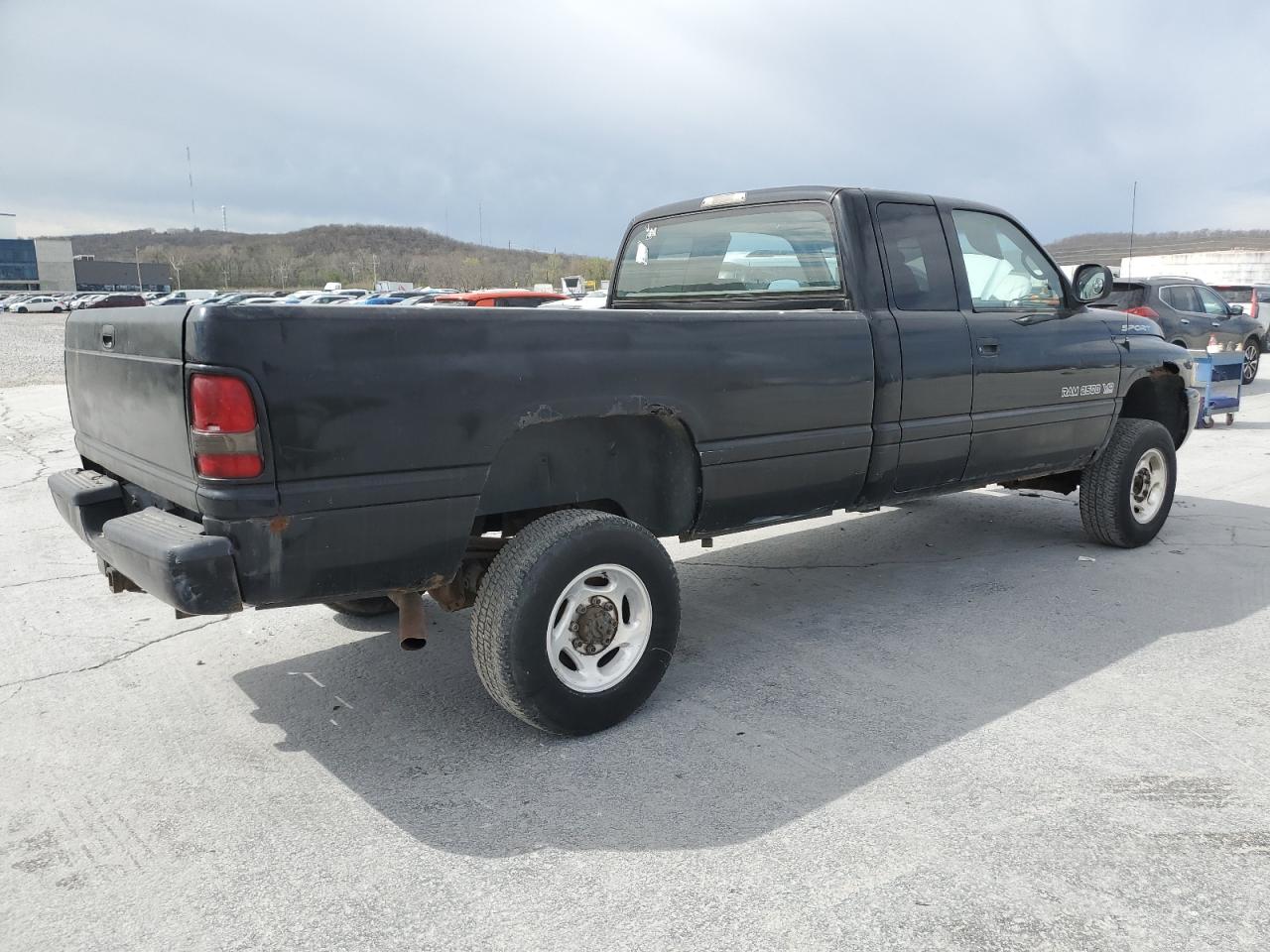 Photo 2 VIN: 1B7KF23W01J214808 - DODGE RAM 