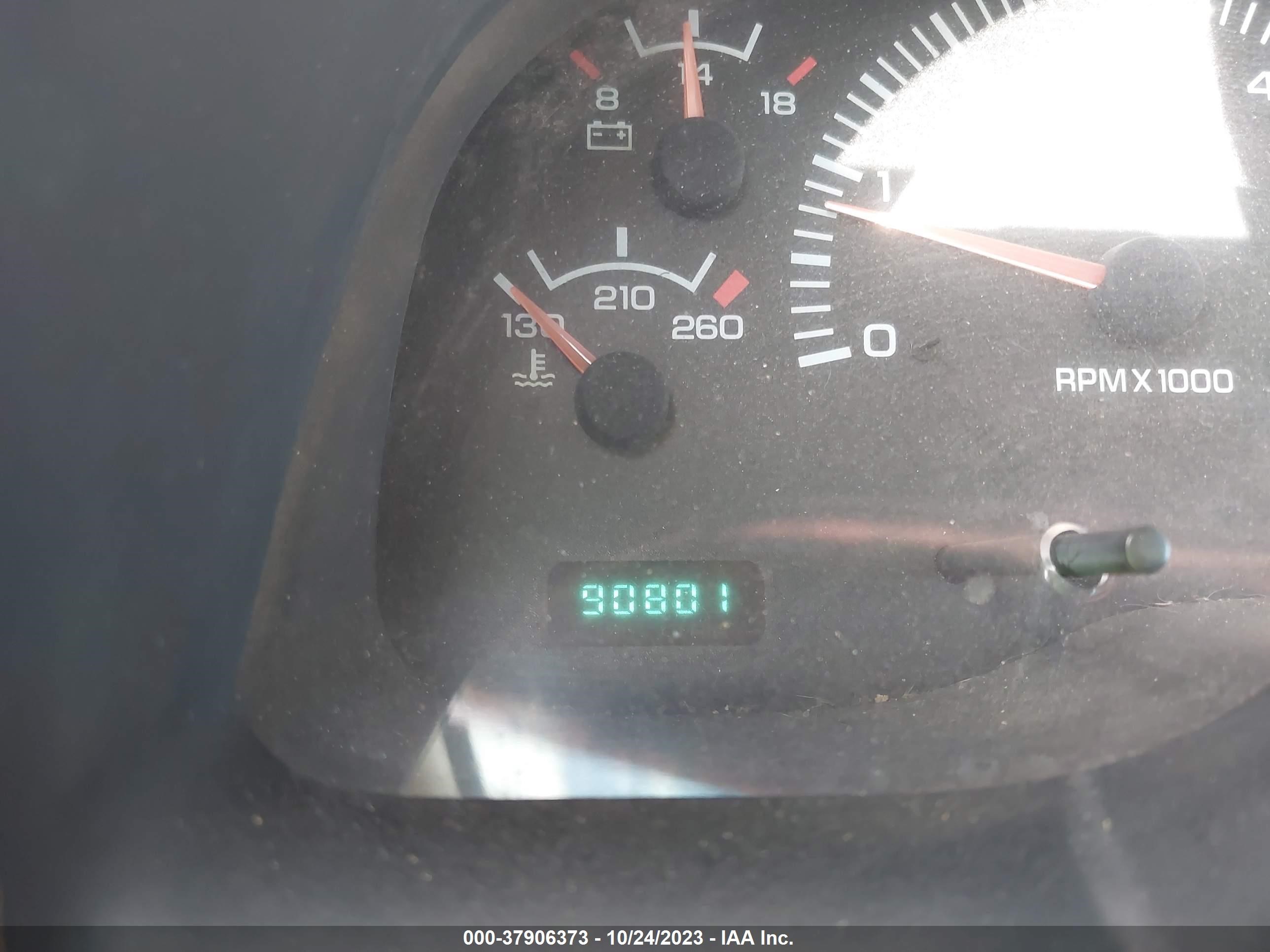 Photo 14 VIN: 1B7KF23W0YJ125511 - DODGE RAM 