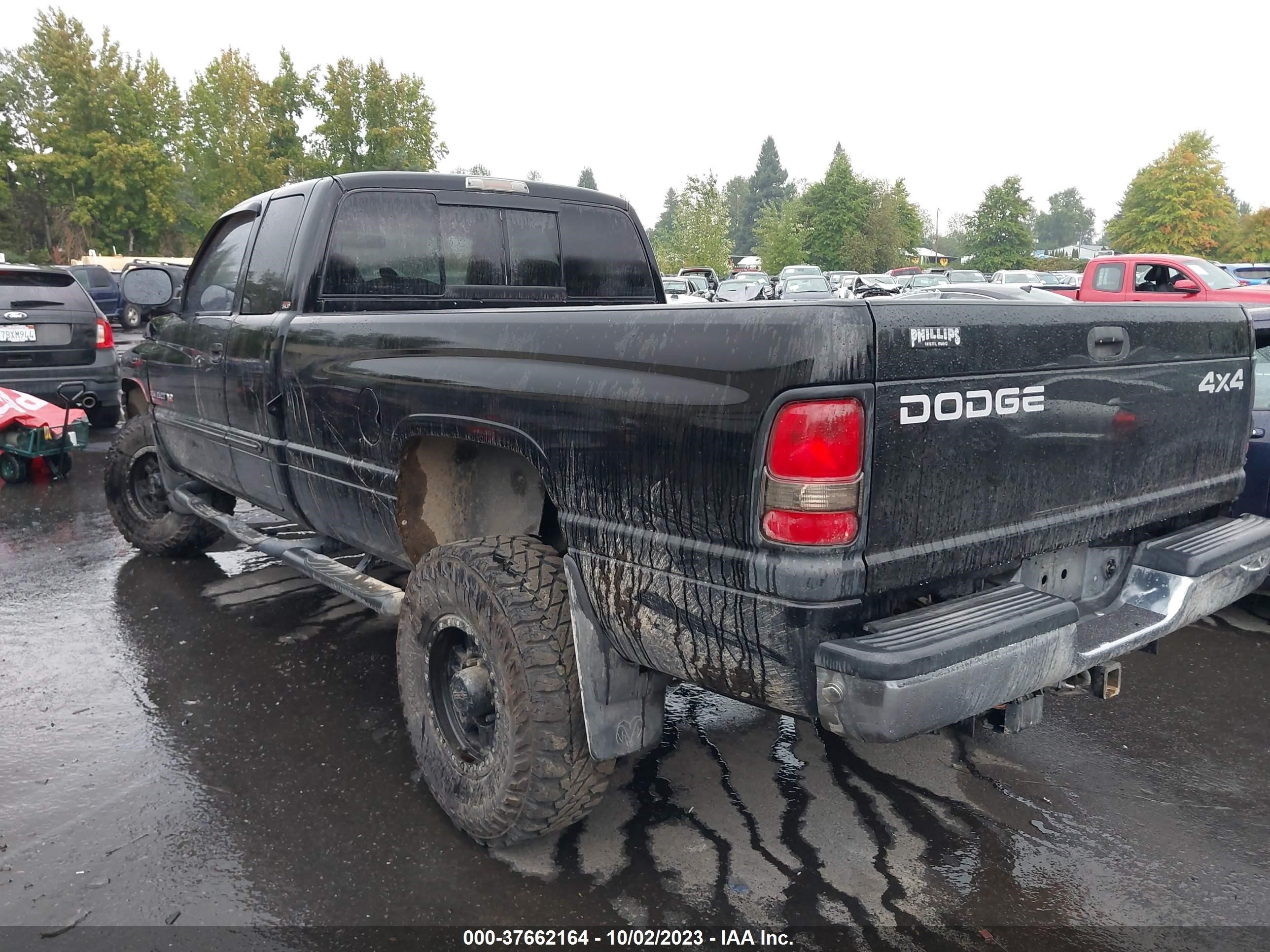 Photo 2 VIN: 1B7KF23W81J583111 - DODGE RAM 