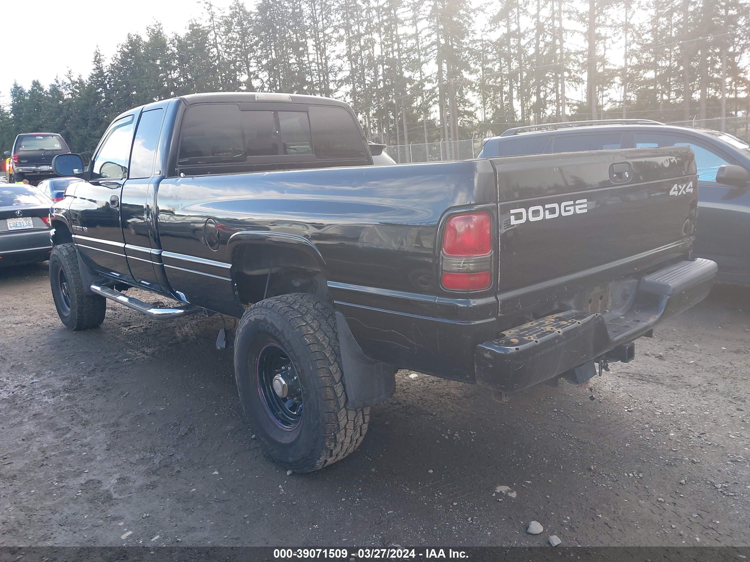 Photo 2 VIN: 1B7KF23W91J559576 - DODGE RAM 