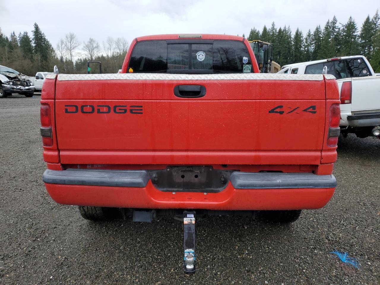 Photo 5 VIN: 1B7KF23Z2WJ106126 - DODGE RAM 