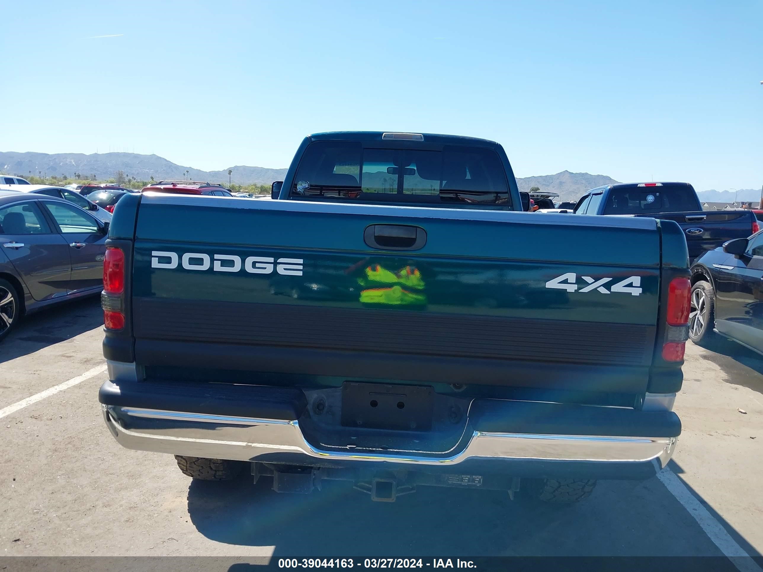 Photo 15 VIN: 1B7KF23Z5XJ585532 - DODGE RAM 