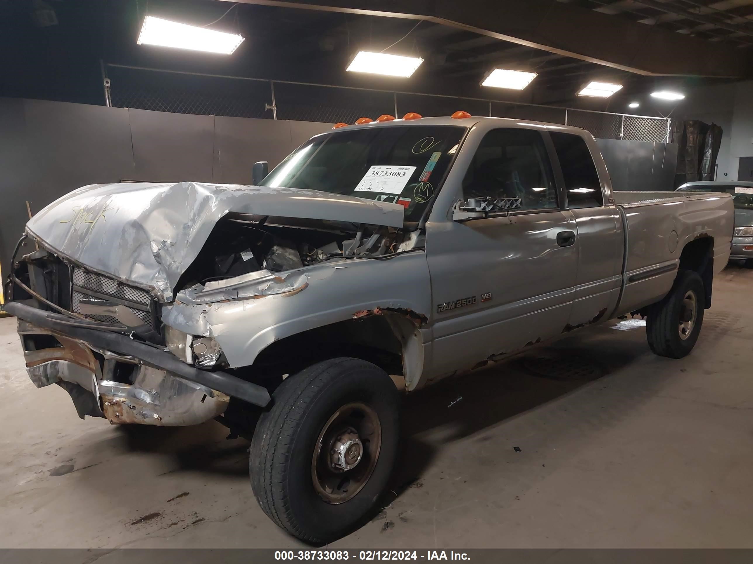 Photo 1 VIN: 1B7KF23Z9XJ641780 - DODGE RAM 