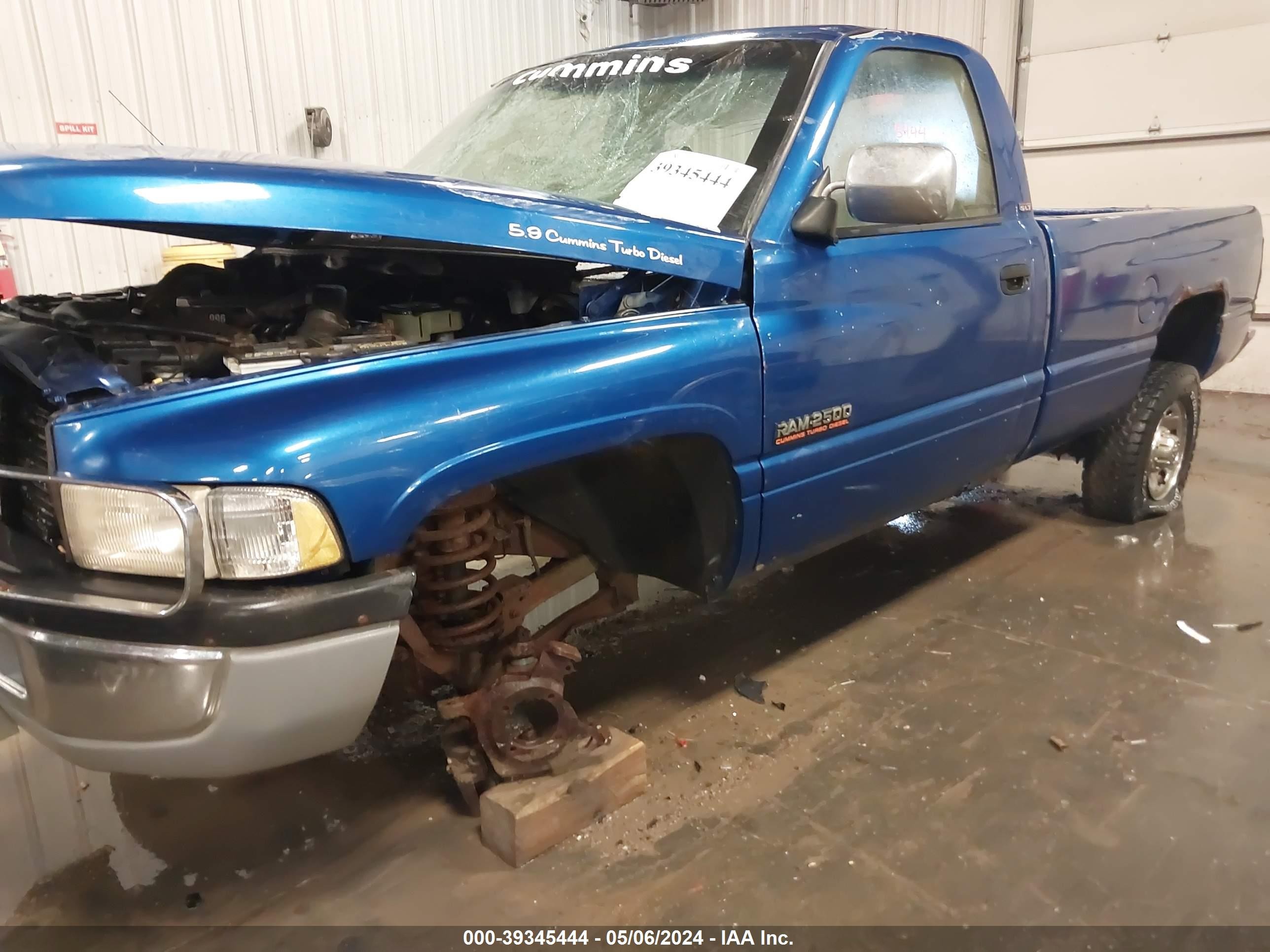 Photo 5 VIN: 1B7KF26C0RS639467 - DODGE RAM 