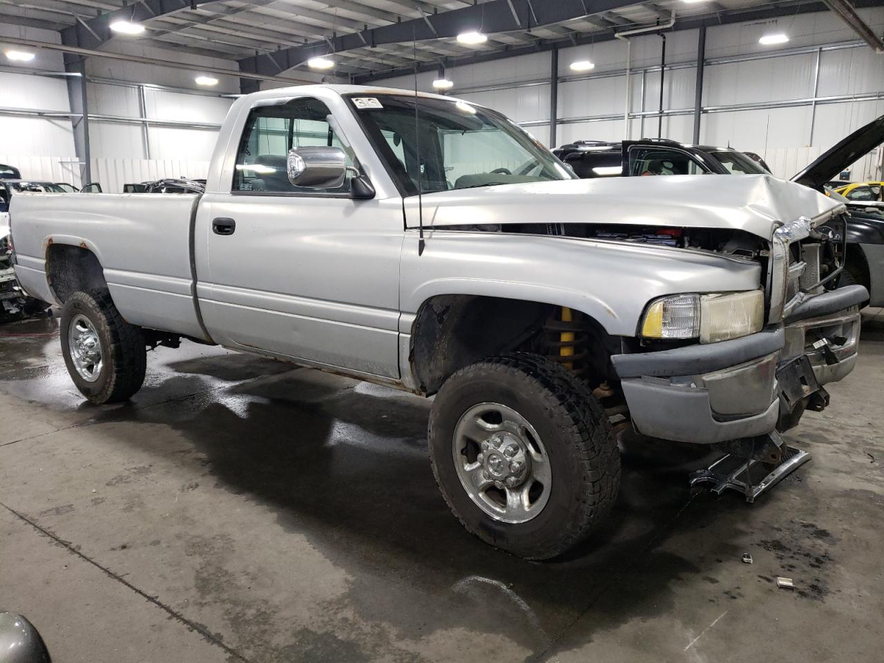 Photo 3 VIN: 1B7KF26C2TS589548 - DODGE RAM 