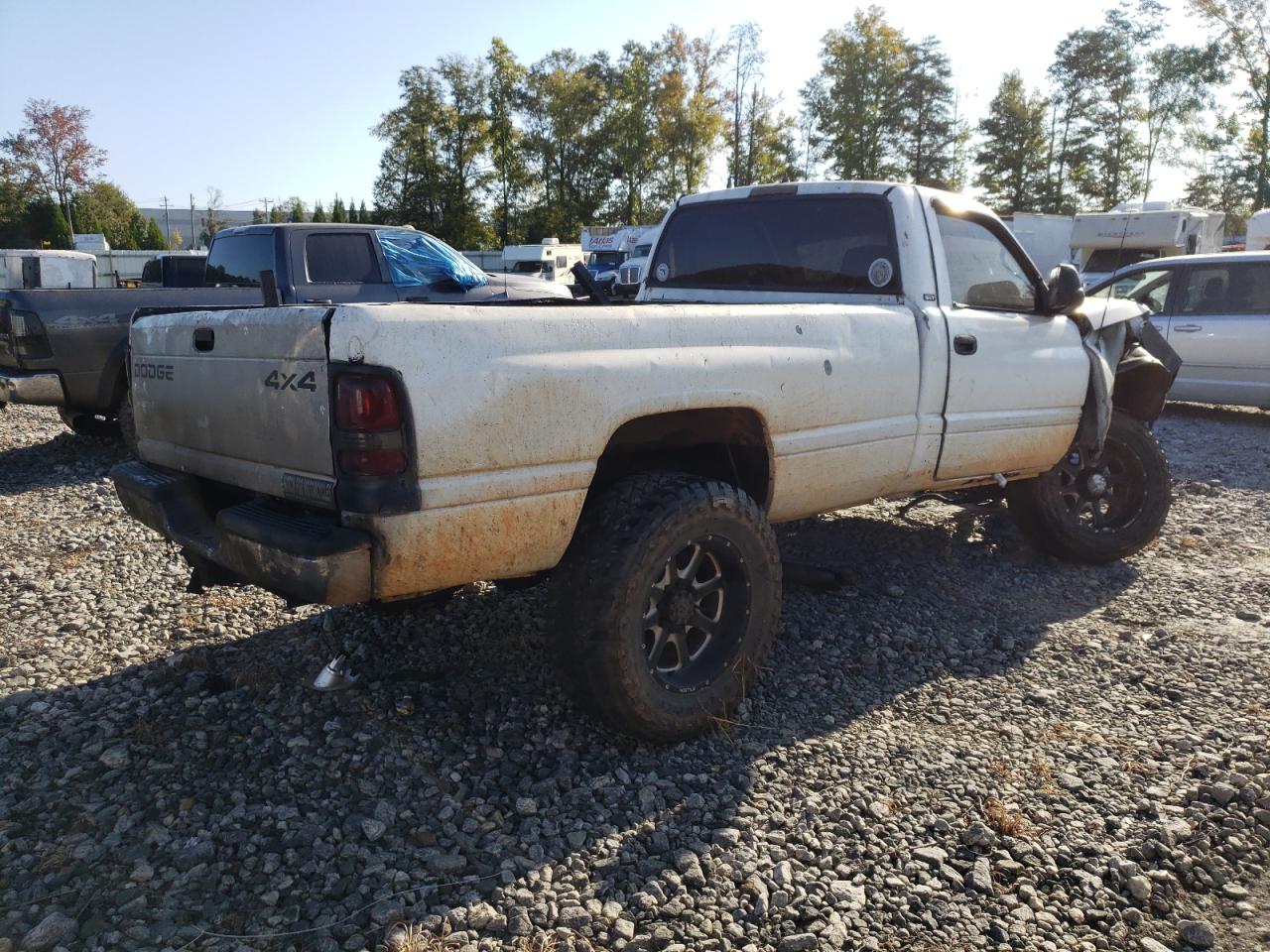 Photo 2 VIN: 1B7KF26C3RS593438 - DODGE RAM 