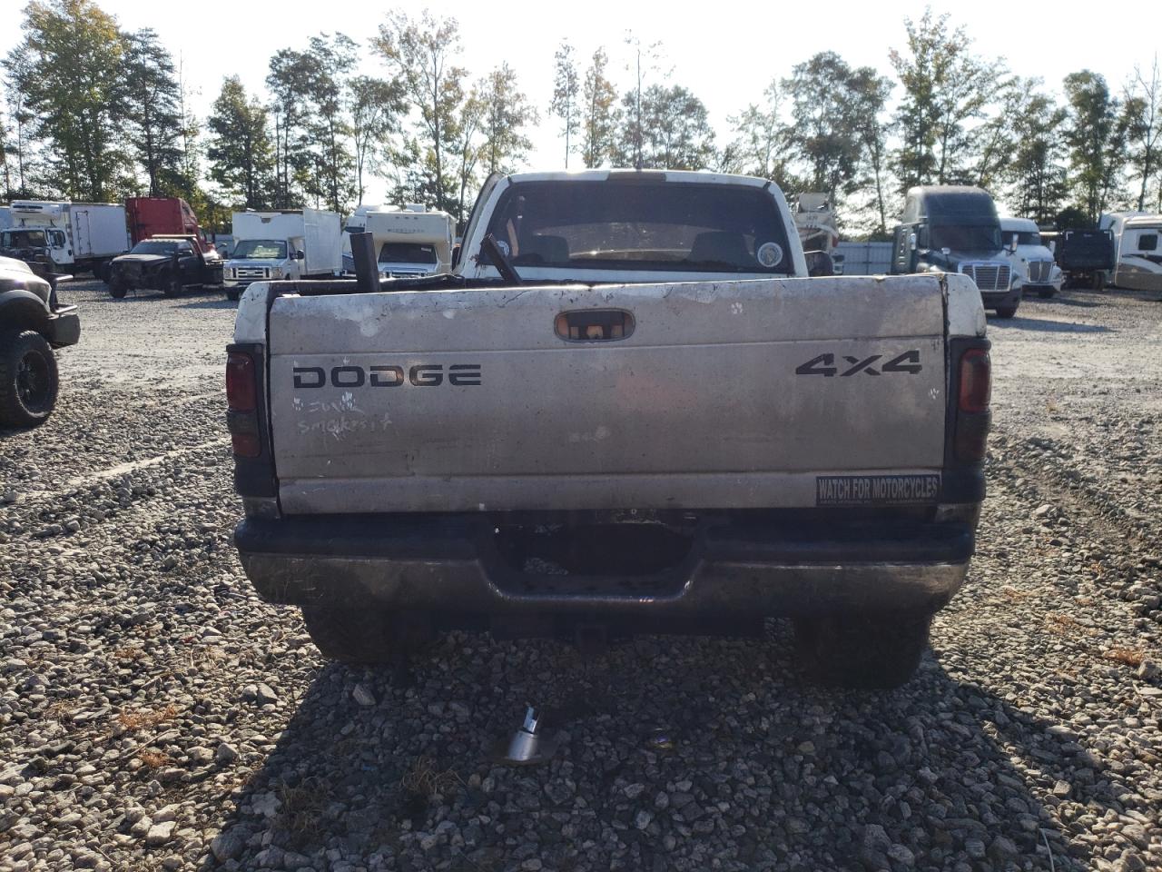 Photo 5 VIN: 1B7KF26C3RS593438 - DODGE RAM 