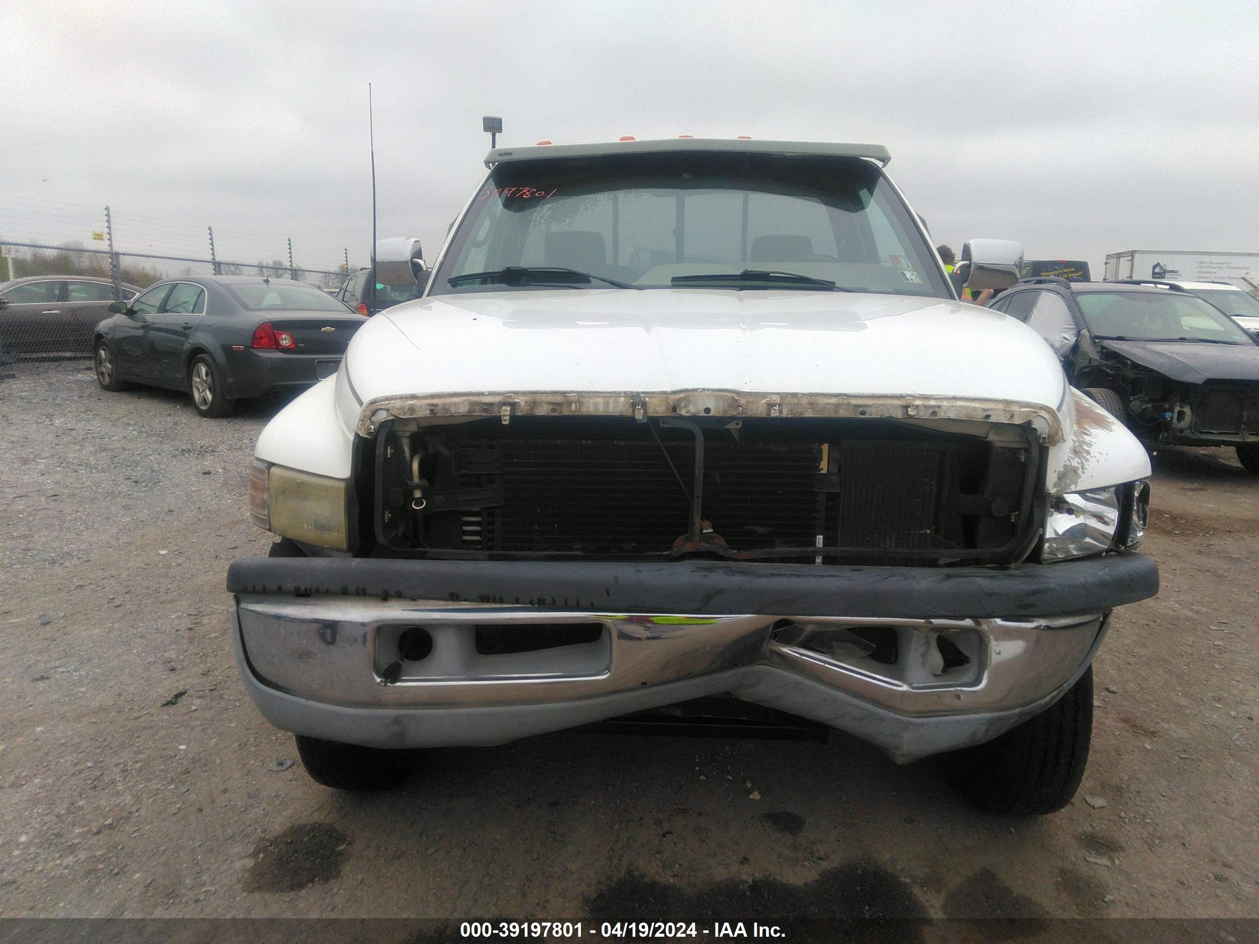 Photo 11 VIN: 1B7KF26C7SS174594 - DODGE RAM 