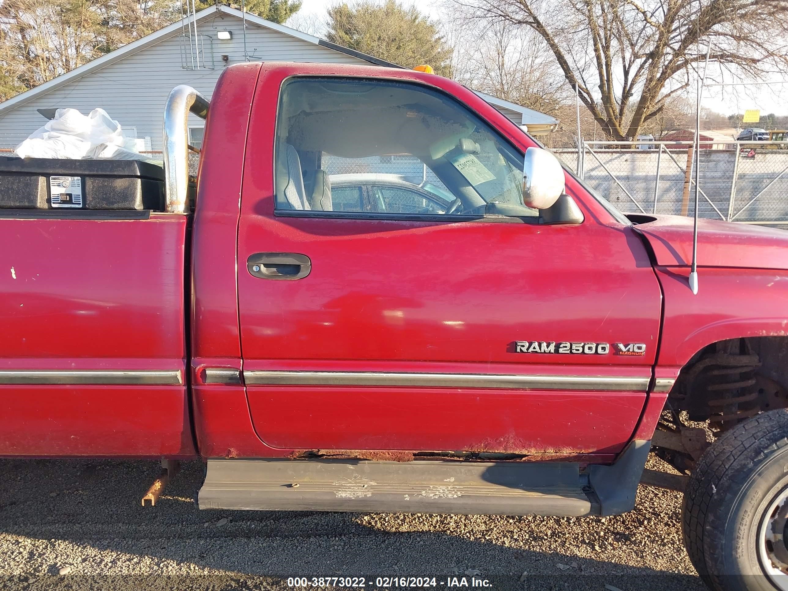 Photo 13 VIN: 1B7KF26W3SS288117 - DODGE RAM 