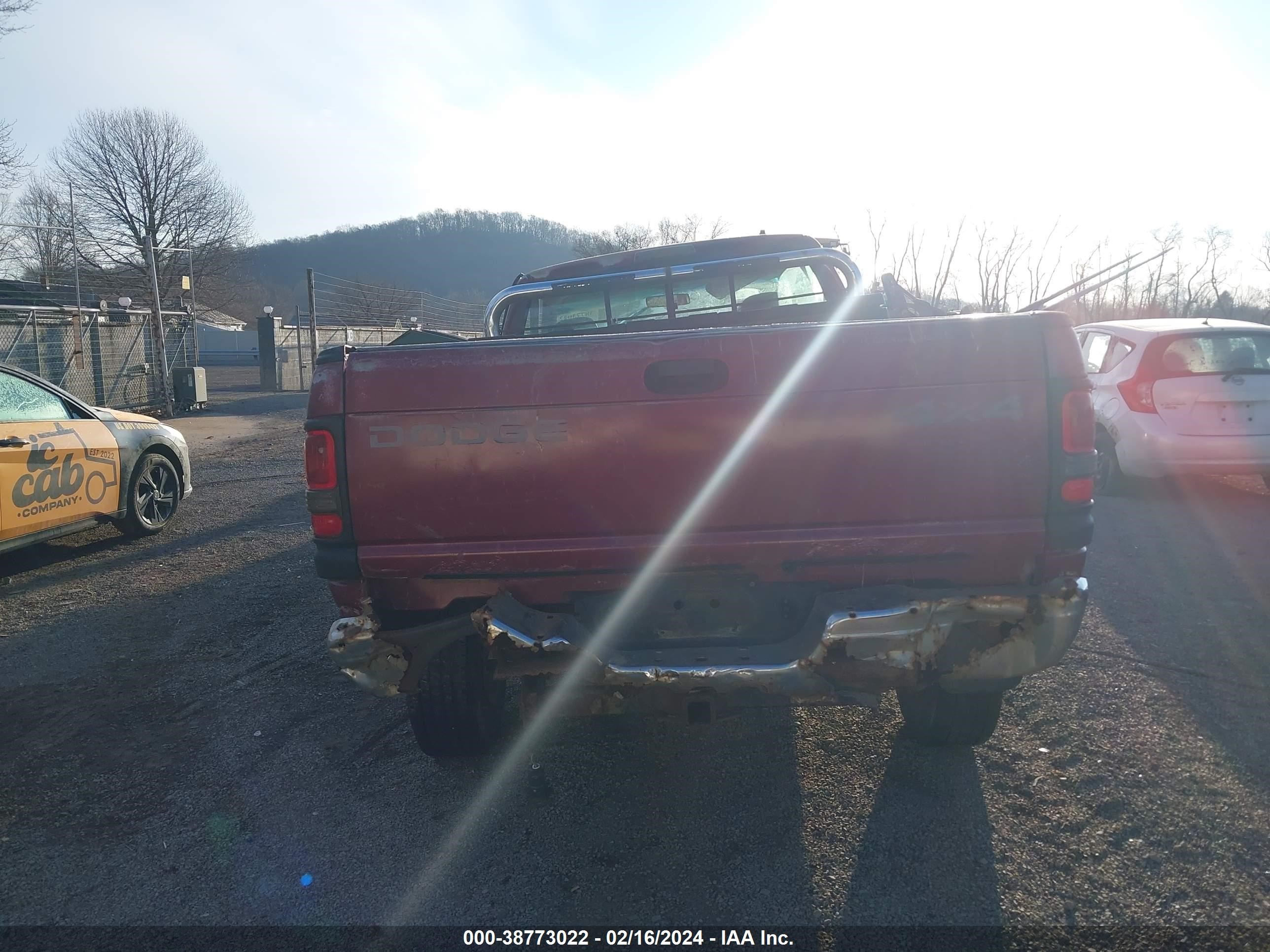 Photo 16 VIN: 1B7KF26W3SS288117 - DODGE RAM 