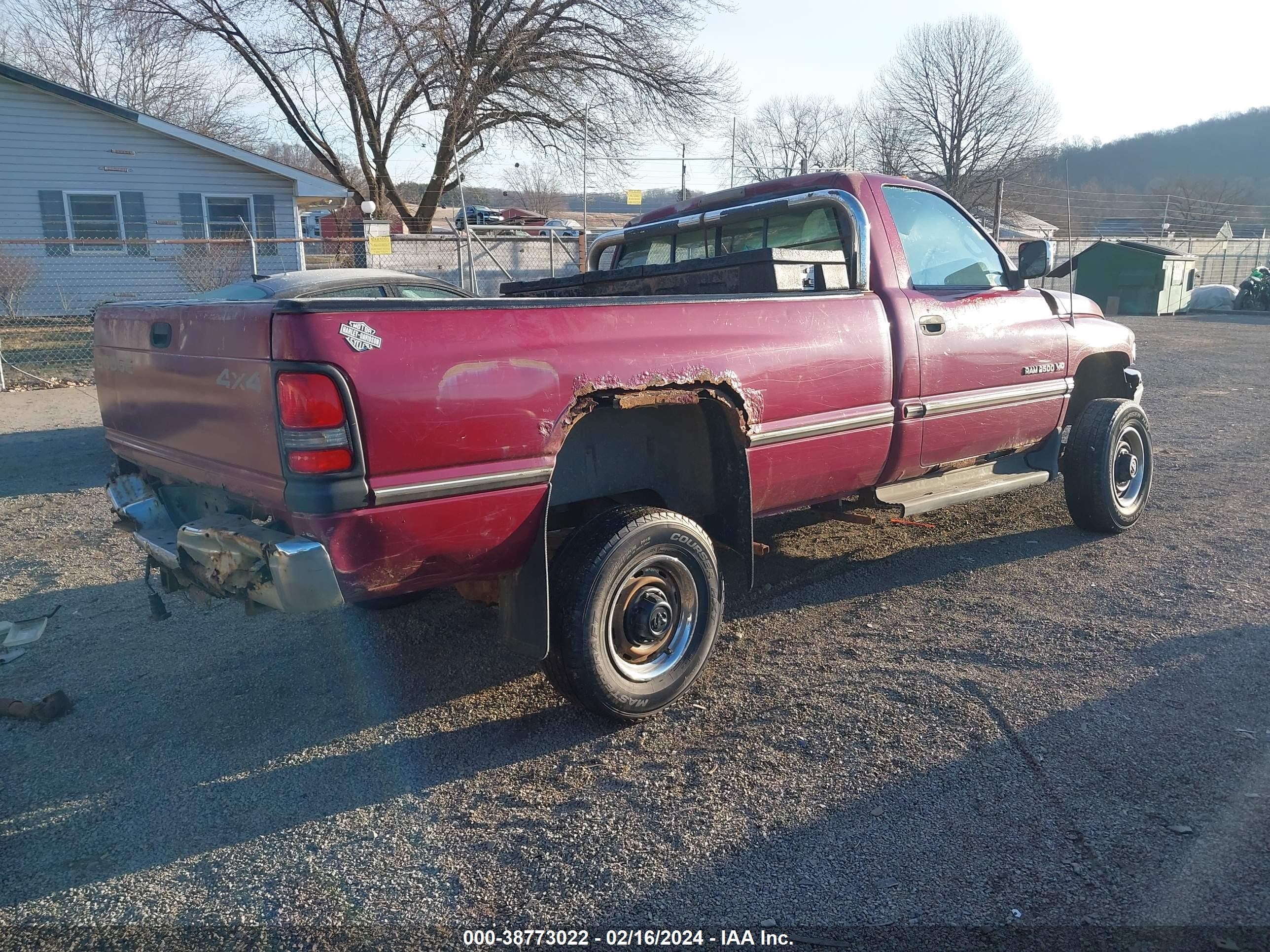 Photo 3 VIN: 1B7KF26W3SS288117 - DODGE RAM 