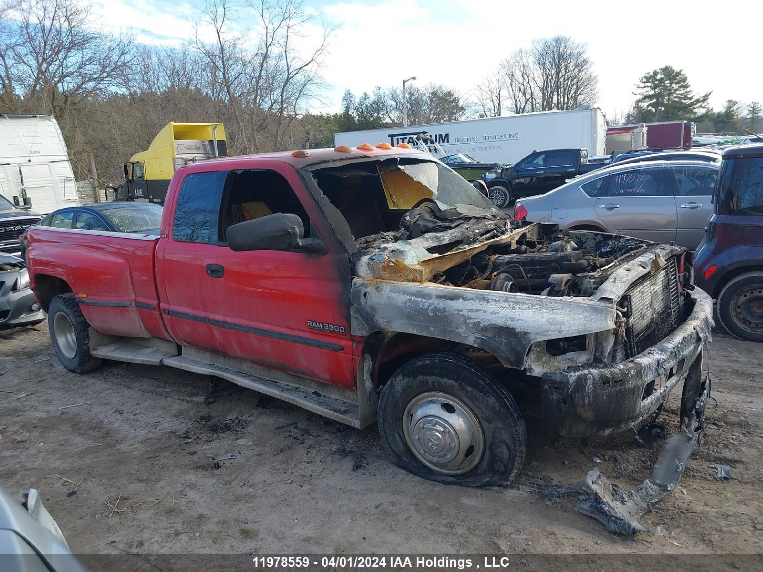 Photo 12 VIN: 1B7MC3363XJ519820 - DODGE RAM 