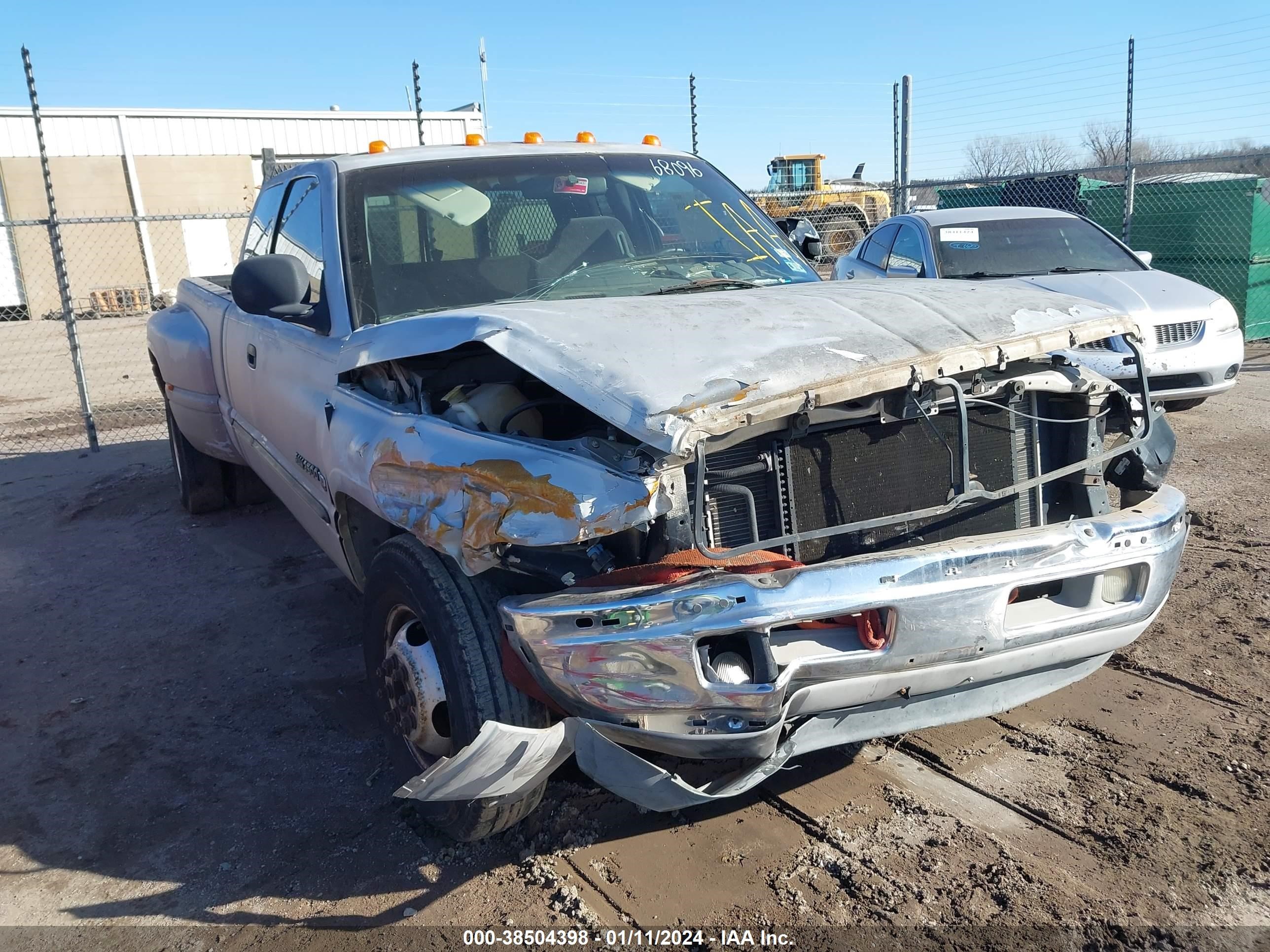 Photo 0 VIN: 1B7MC33W3WJ168096 - DODGE RAM 