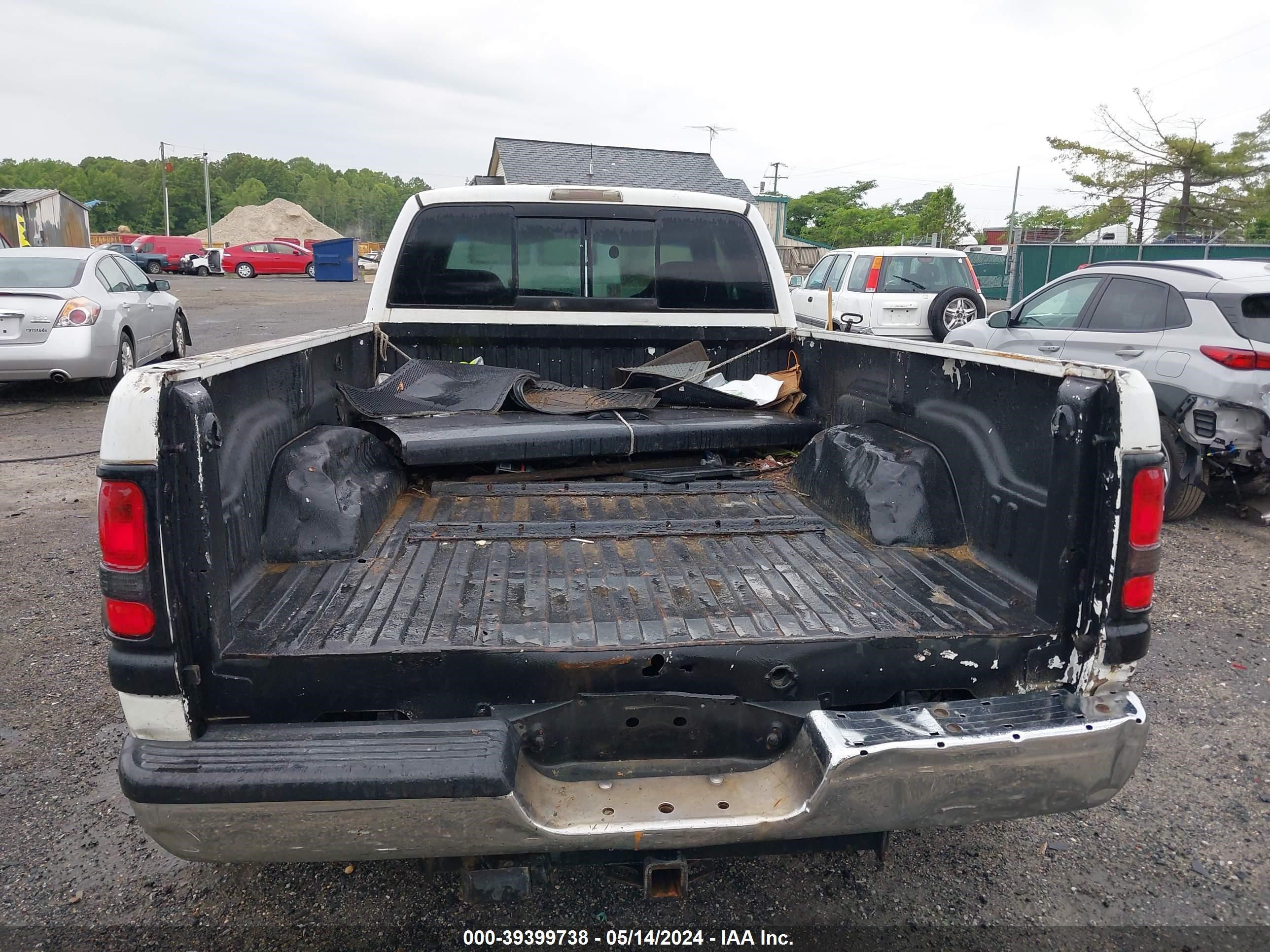 Photo 18 VIN: 1B7MC33WXWJ160027 - DODGE RAM 