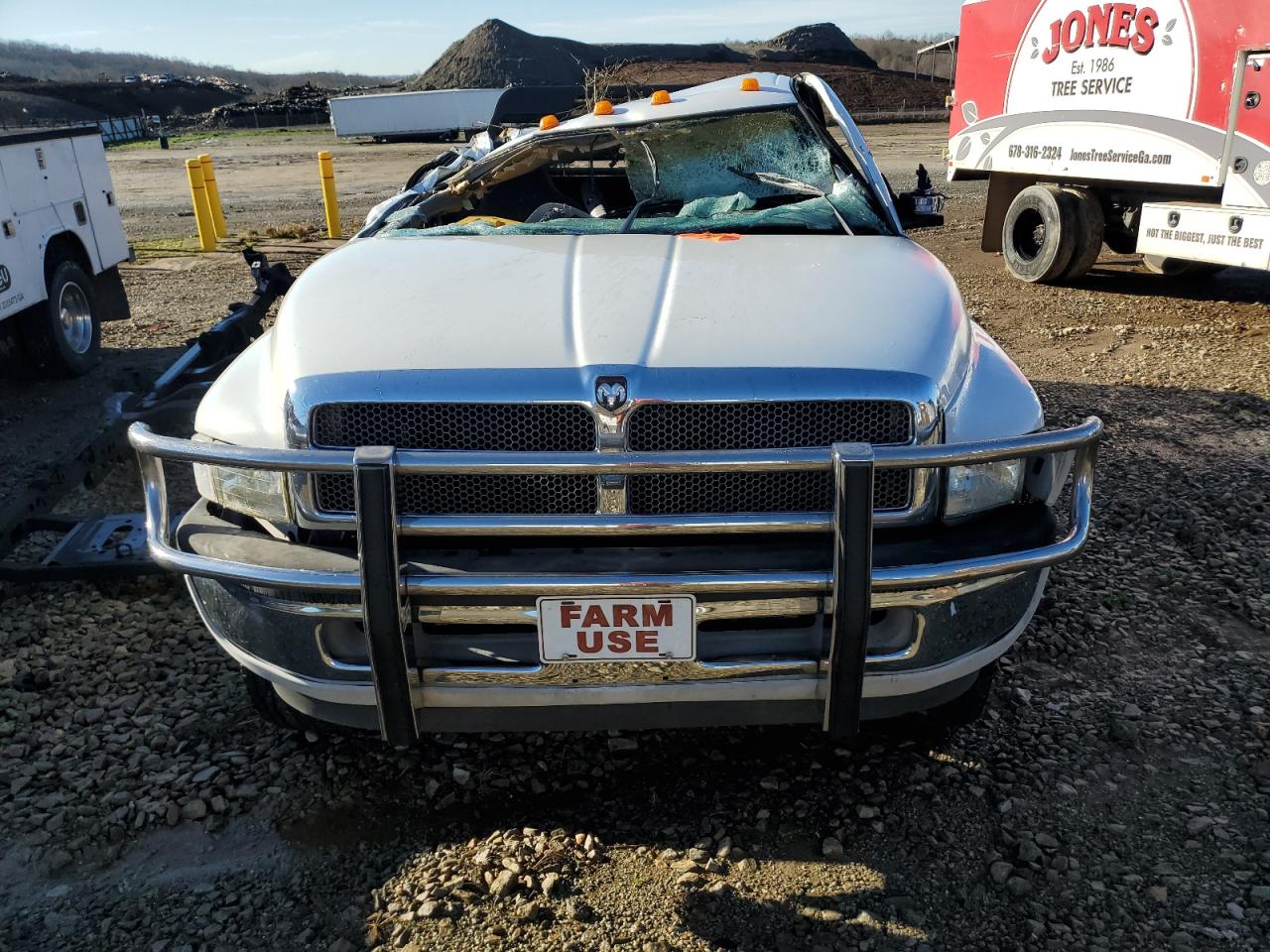 Photo 4 VIN: 1B7MF3366WJ241601 - DODGE RAM 