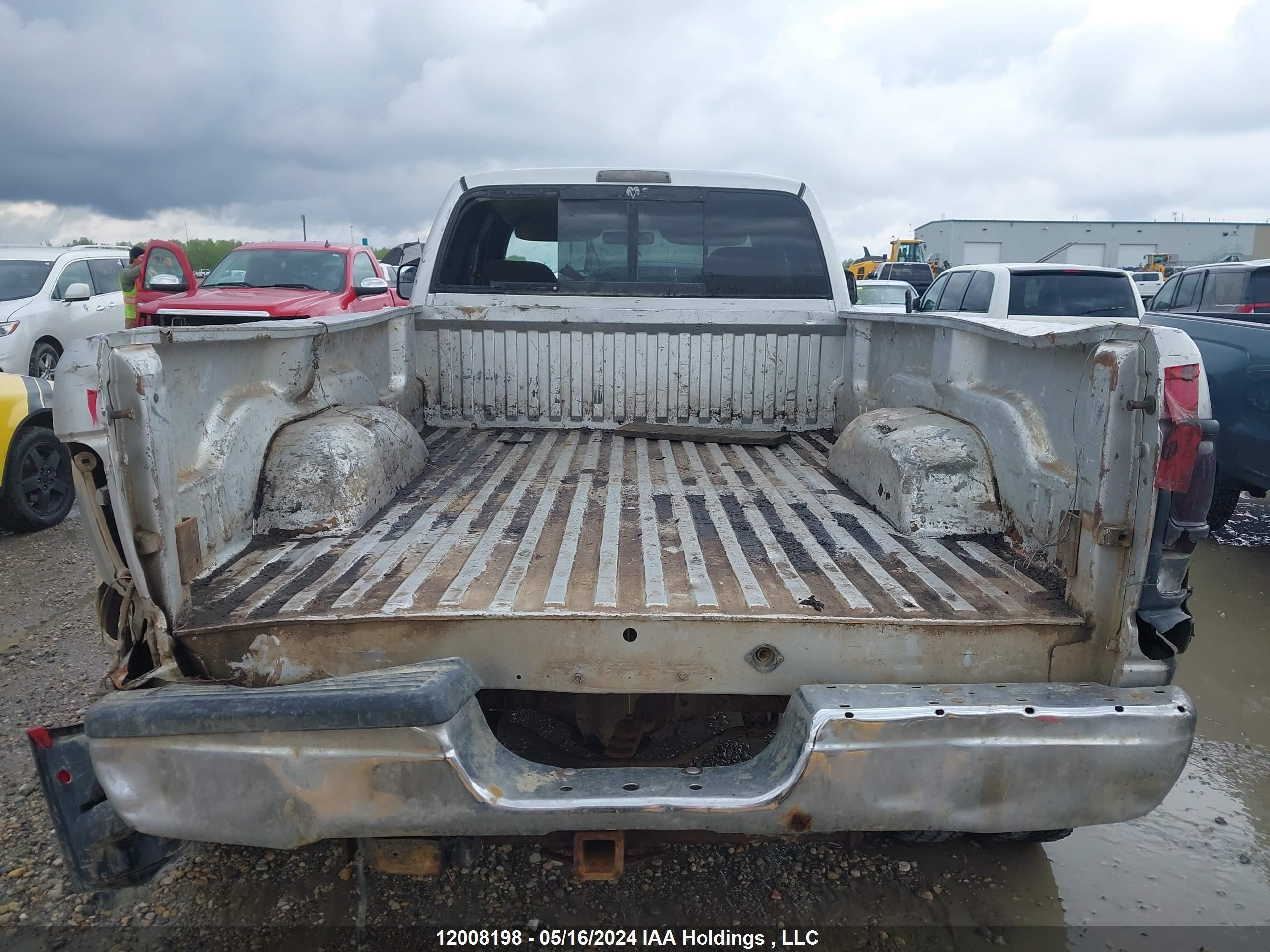 Photo 15 VIN: 1B7MF337X1J601969 - DODGE RAM 