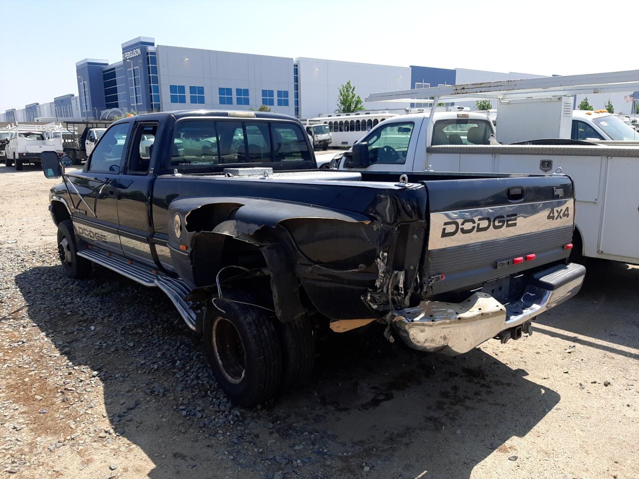 Photo 1 VIN: 1B7MF33C5TJ101444 - DODGE RAM 