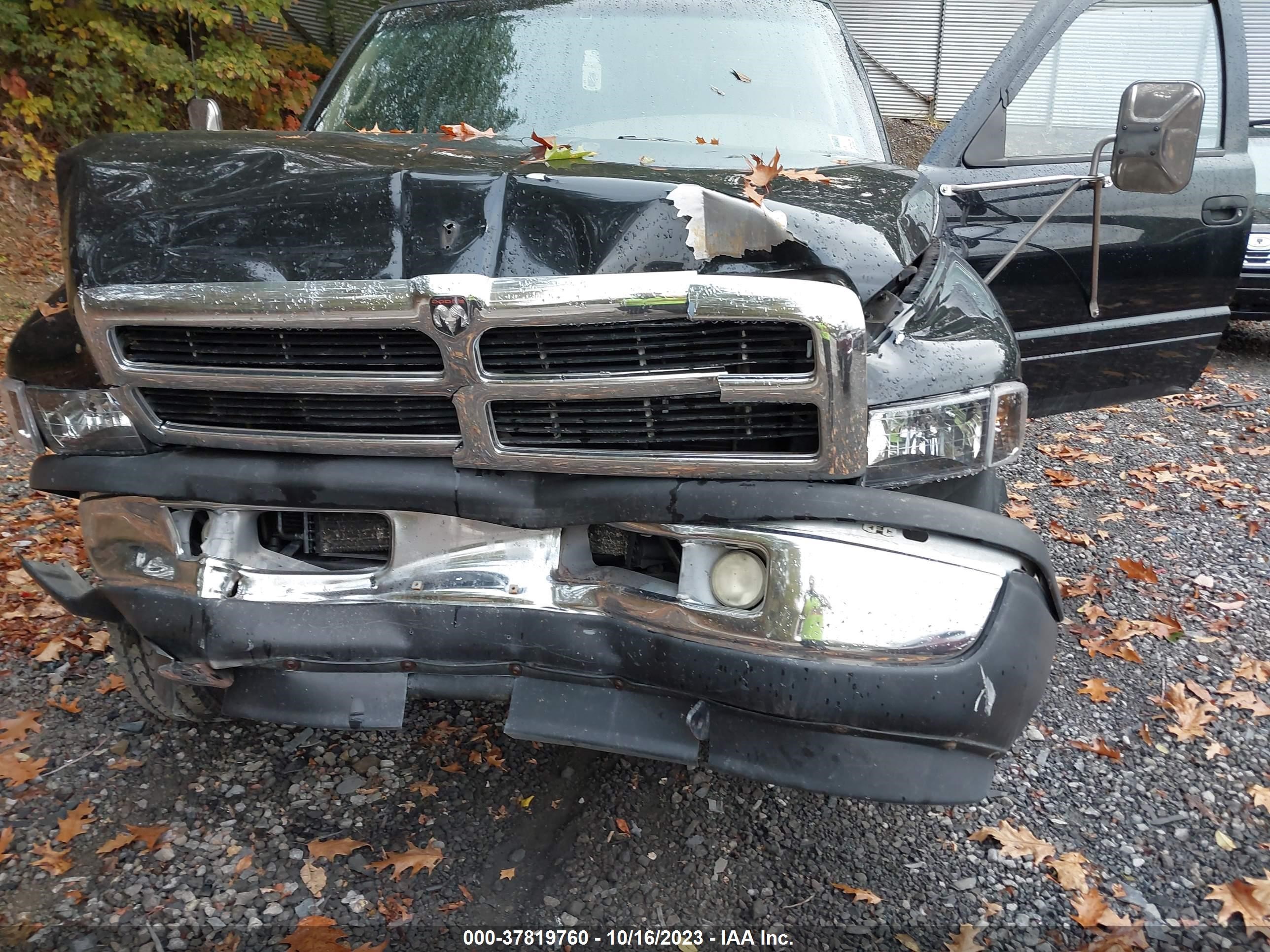 Photo 11 VIN: 1B7MF33W7XJ556697 - DODGE RAM 