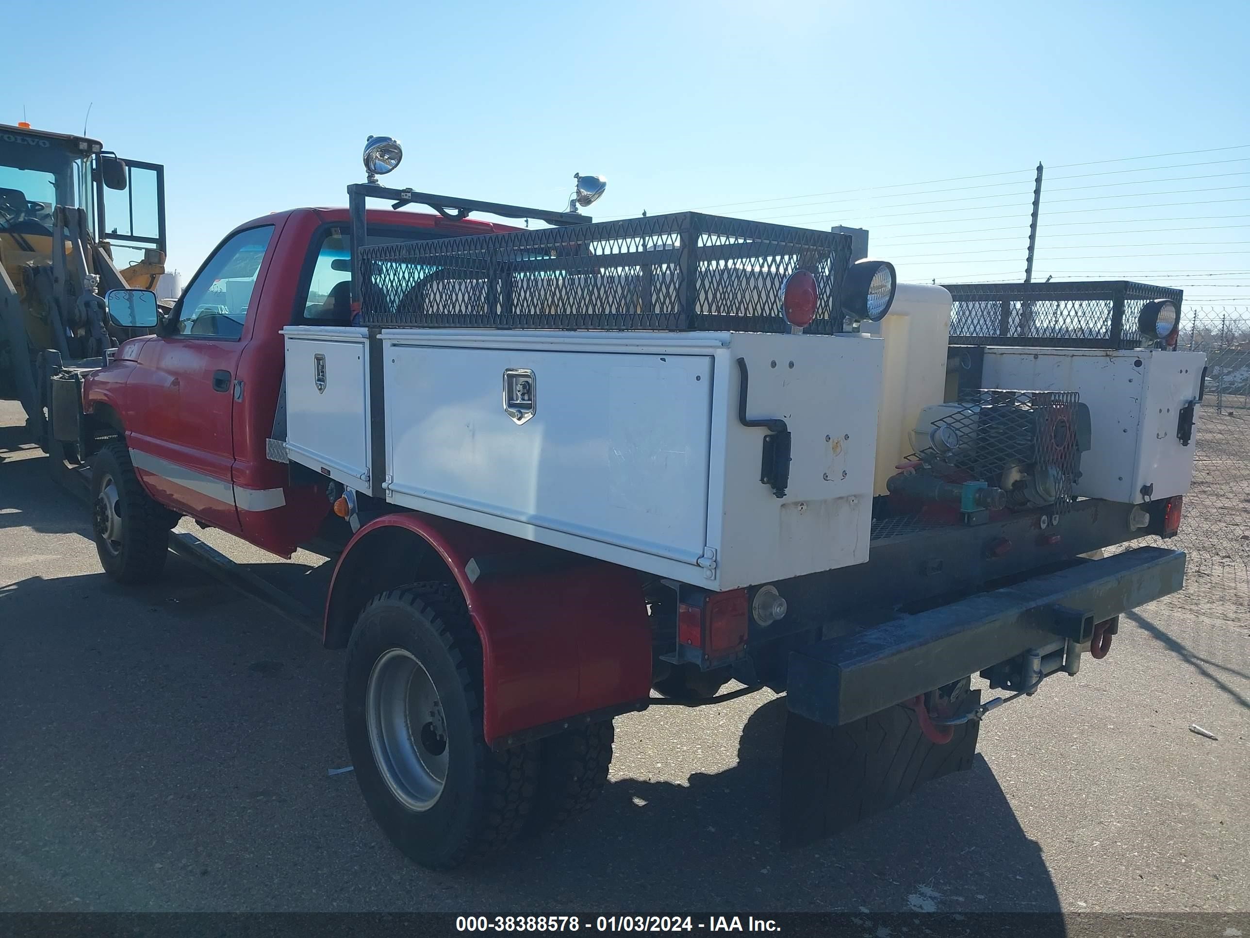 Photo 6 VIN: 1B7MF36C2TS520969 - DODGE RAM 