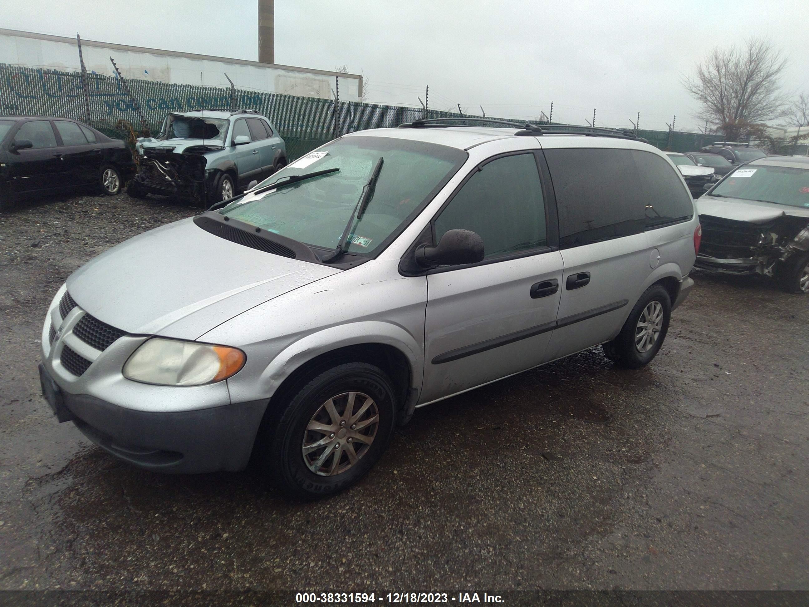 Photo 1 VIN: 1B8GP25372B563784 - DODGE CARAVAN 