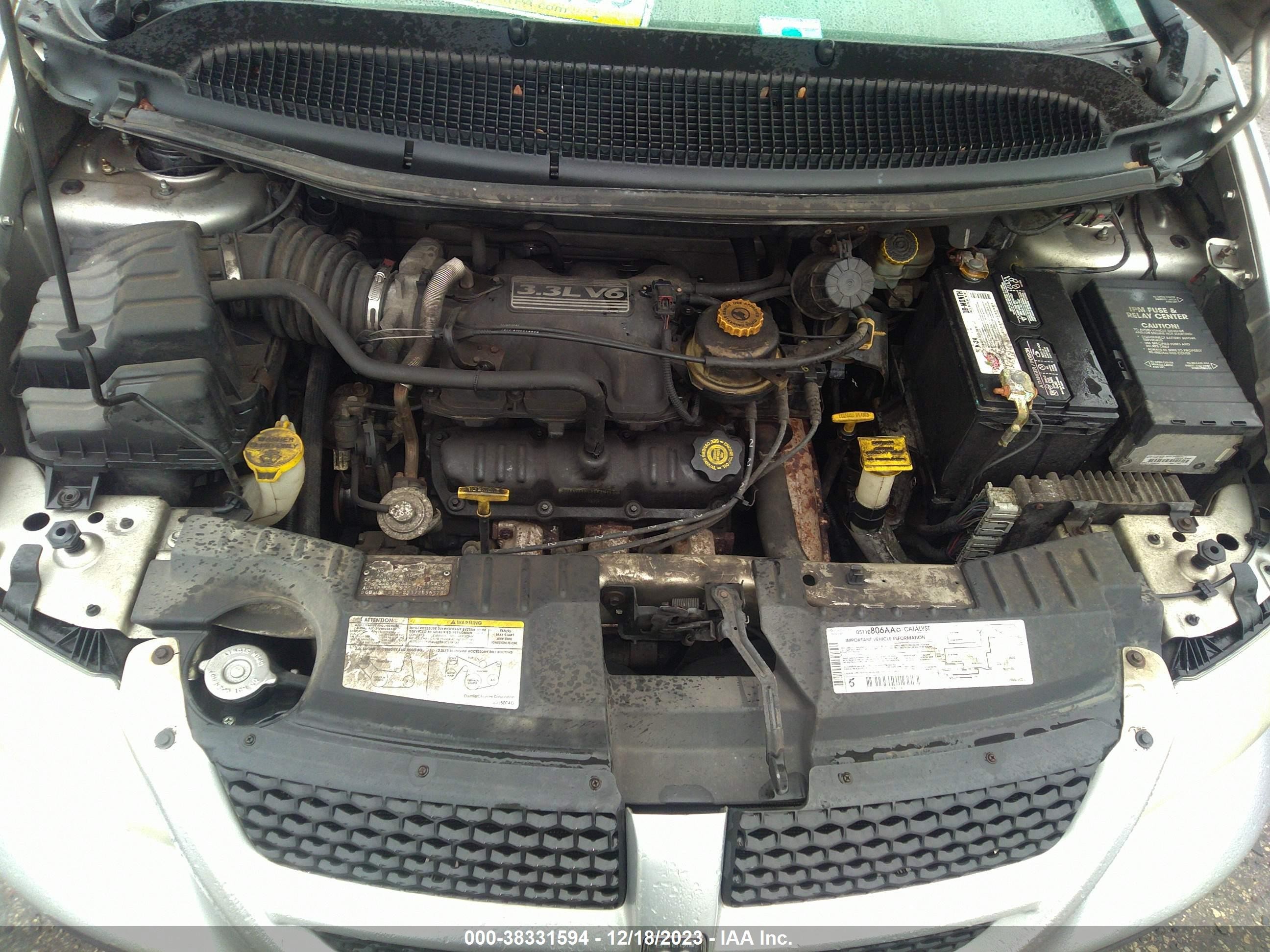 Photo 9 VIN: 1B8GP25372B563784 - DODGE CARAVAN 