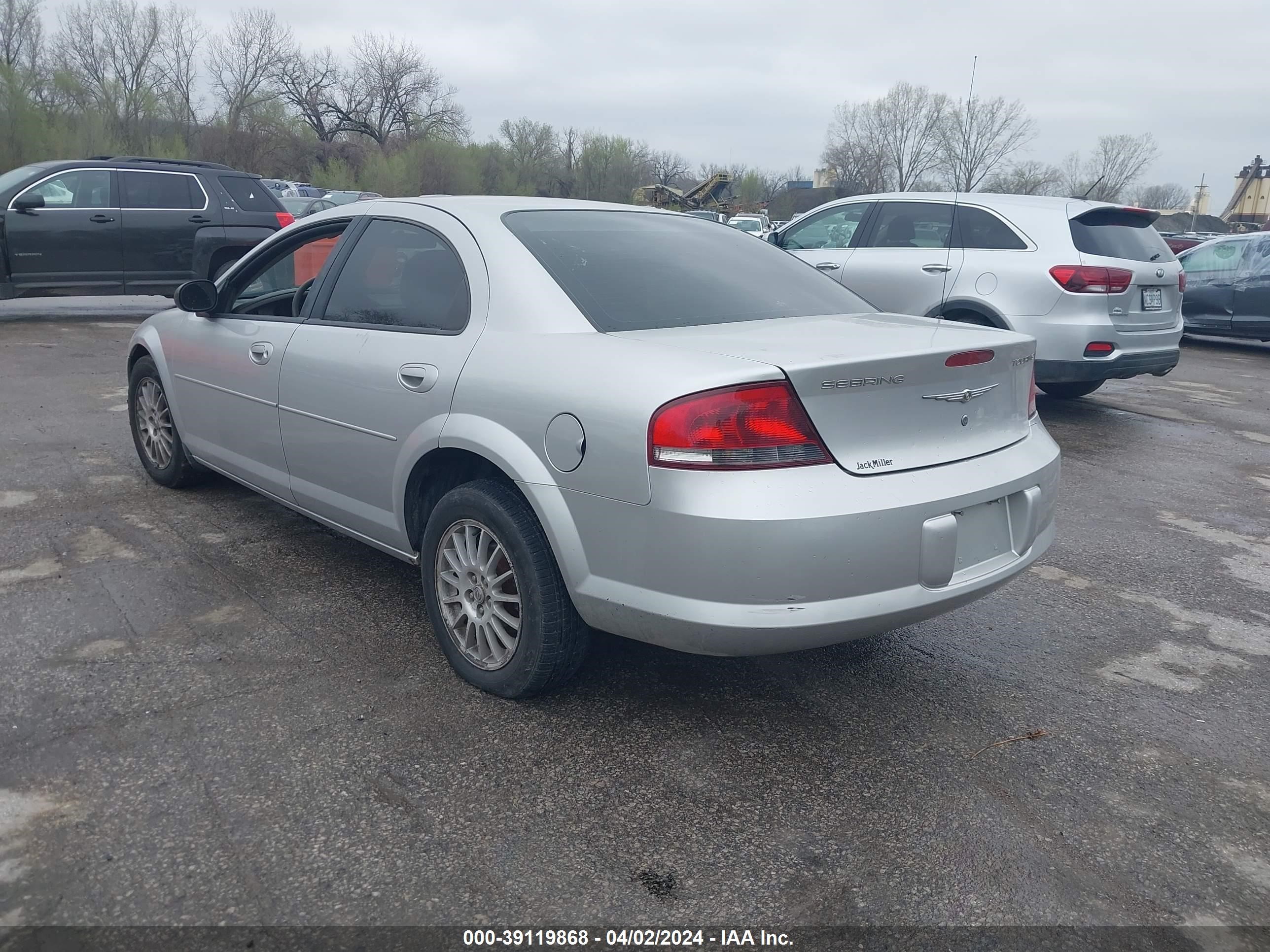 Photo 2 VIN: 1C3AL56R55N527609 - CHRYSLER SEBRING 