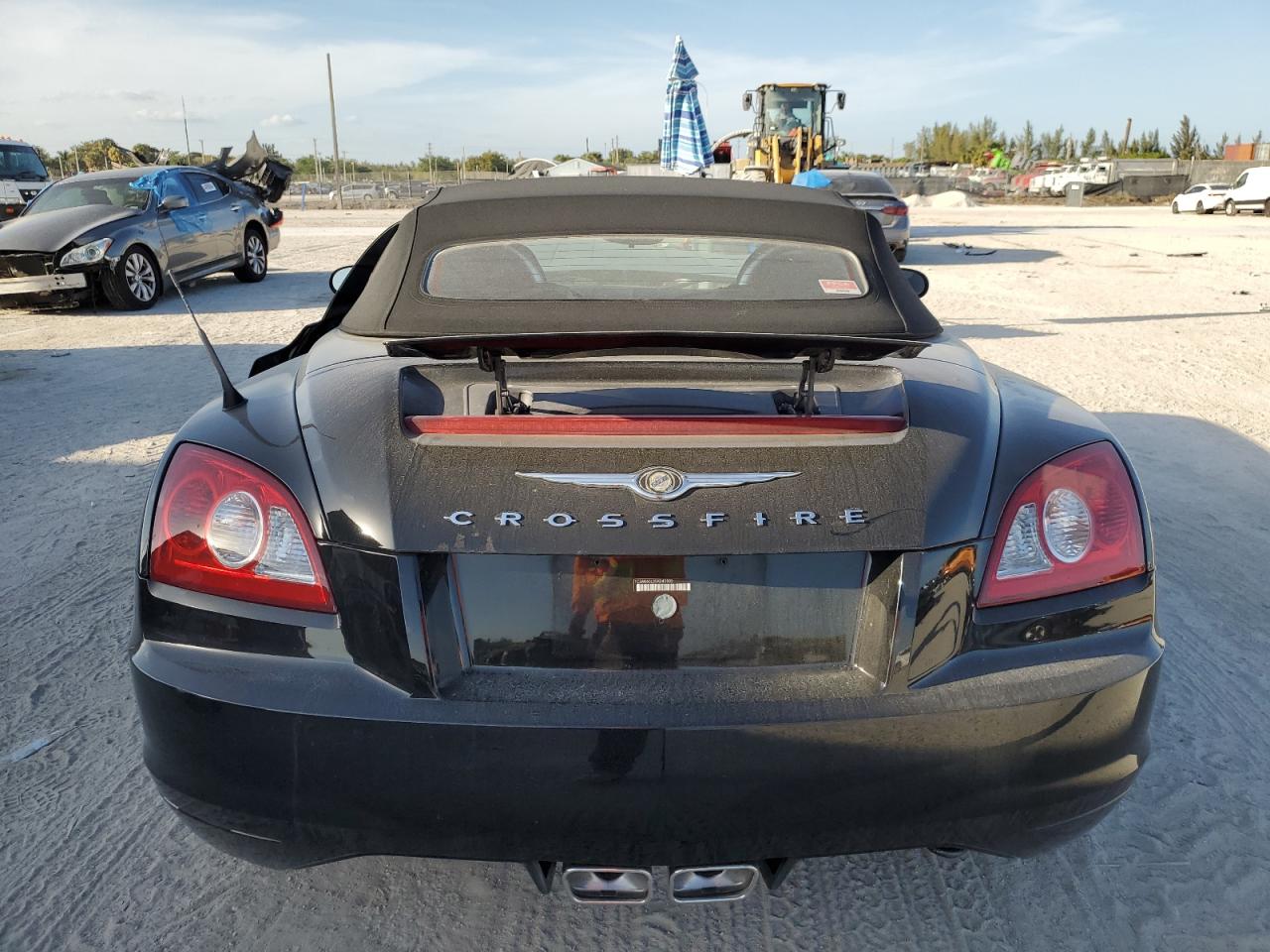 Photo 5 VIN: 1C3AN65L25X043592 - CHRYSLER CROSSFIRE 