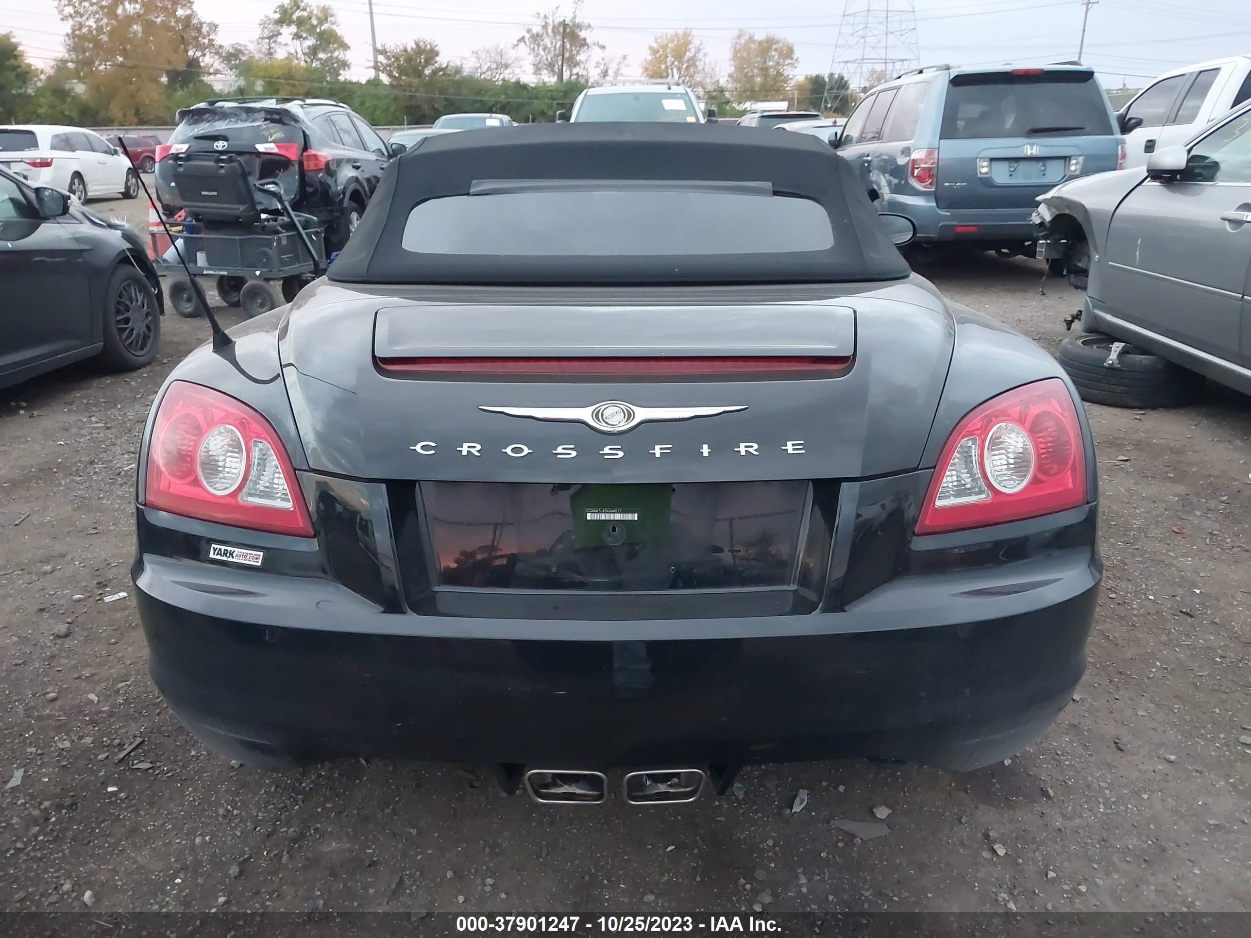 Photo 15 VIN: 1C3AN65L45X044517 - CHRYSLER CROSSFIRE 