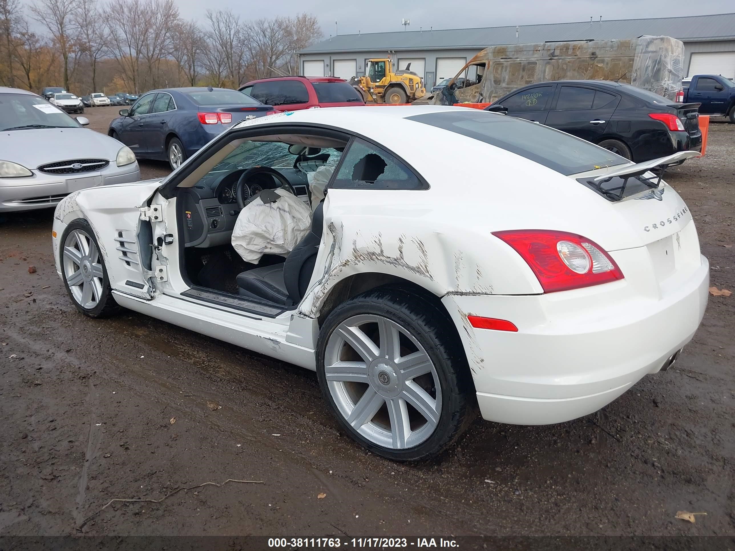 Photo 2 VIN: 1C3AN69L35X035589 - CHRYSLER CROSSFIRE 