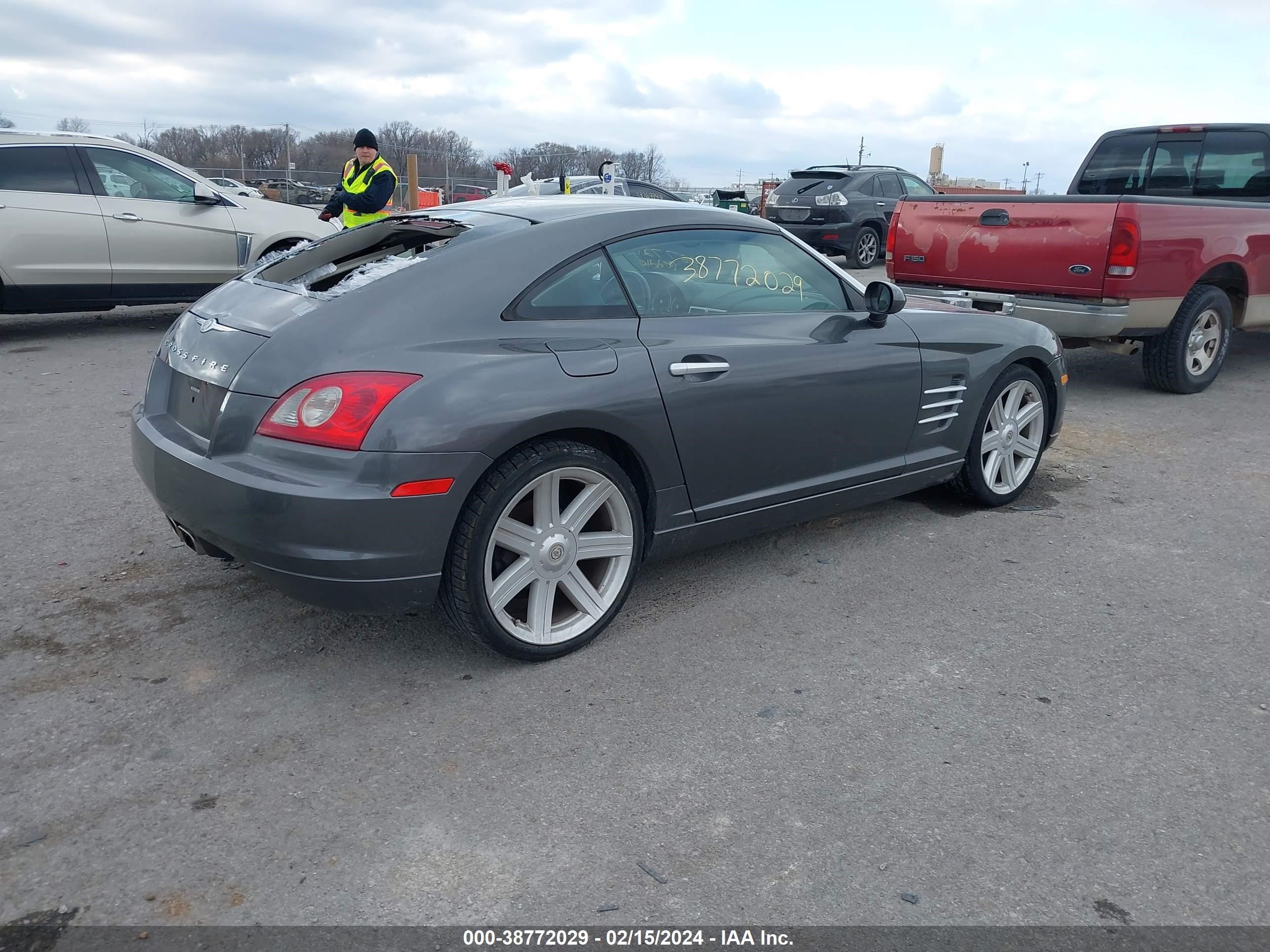 Photo 3 VIN: 1C3AN69L64X002343 - CHRYSLER CROSSFIRE 