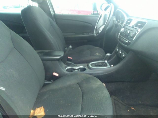 Photo 4 VIN: 1C3BC1FB0BN537900 - CHRYSLER 200 