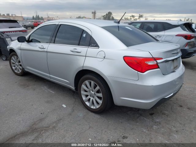 Photo 2 VIN: 1C3BC1FB0BN585820 - CHRYSLER 200 