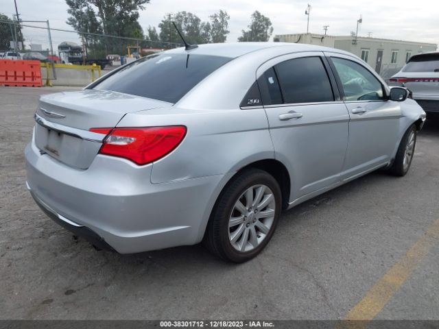 Photo 3 VIN: 1C3BC1FB0BN585820 - CHRYSLER 200 