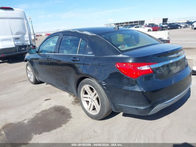 Photo 2 VIN: 1C3BC1FB1BN615066 - CHRYSLER 200 