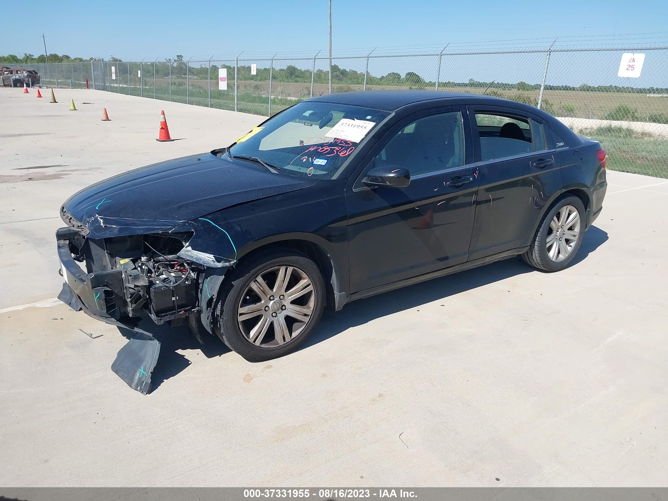 Photo 1 VIN: 1C3BC1FB1BN615486 - CHRYSLER 200 