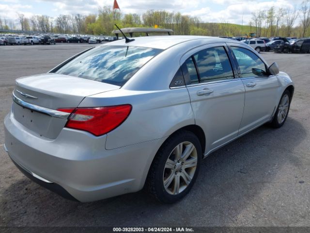 Photo 3 VIN: 1C3BC1FB2BN611916 - CHRYSLER 200 