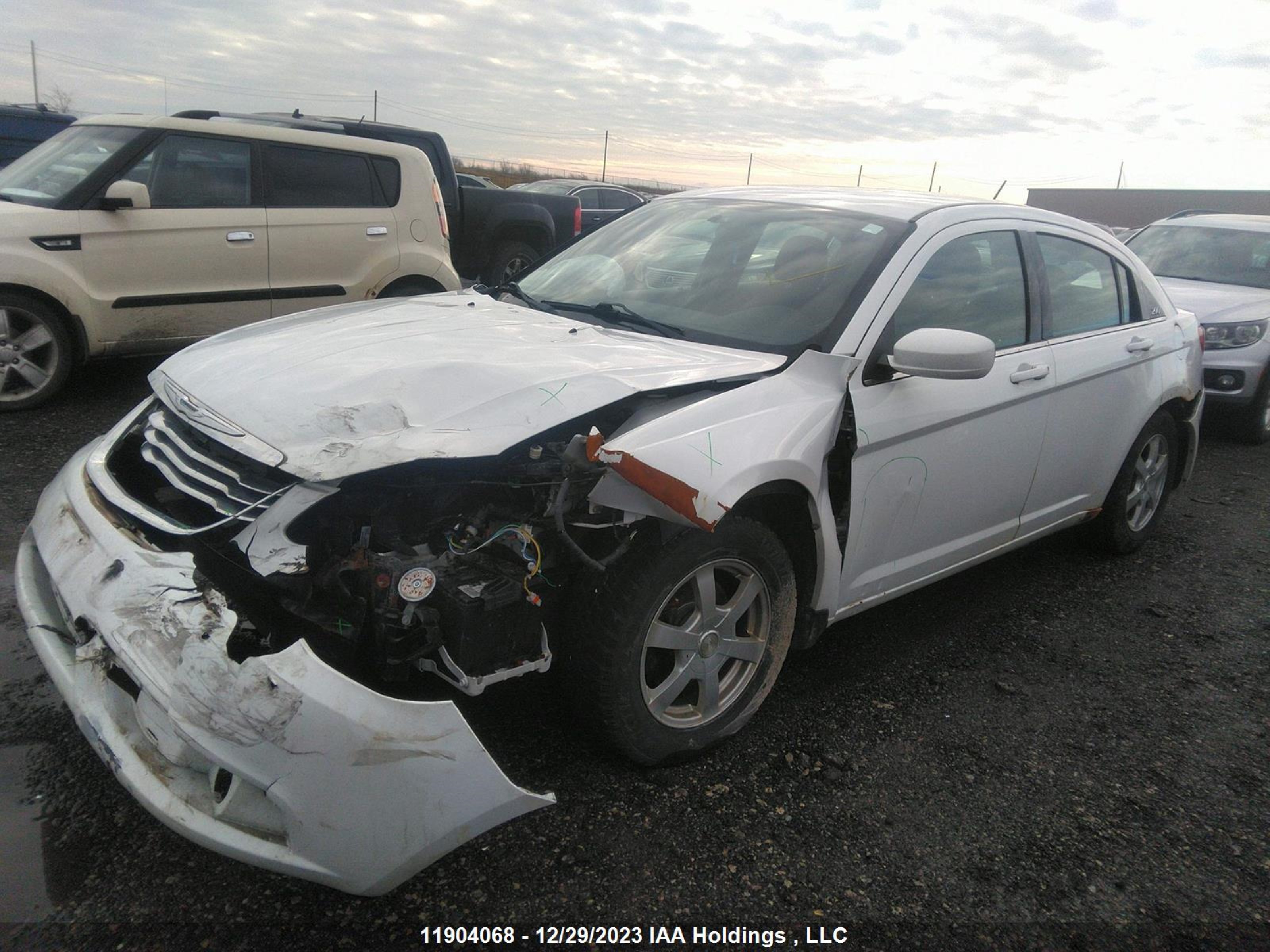 Photo 1 VIN: 1C3BC1FB3BN563598 - CHRYSLER 200 