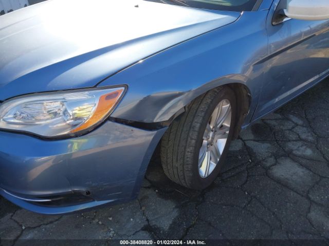 Photo 5 VIN: 1C3BC1FB3BN579607 - CHRYSLER 200 