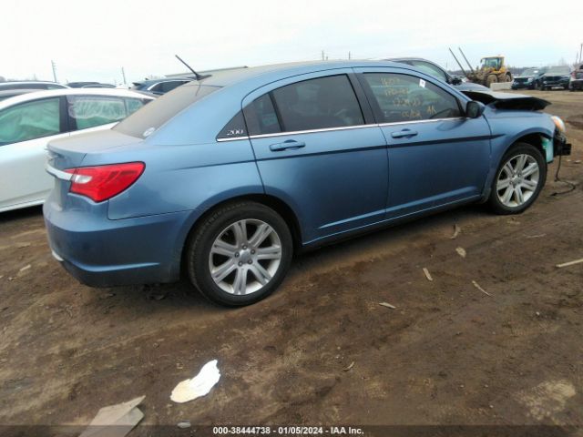 Photo 3 VIN: 1C3BC1FB5BN617337 - CHRYSLER 200 