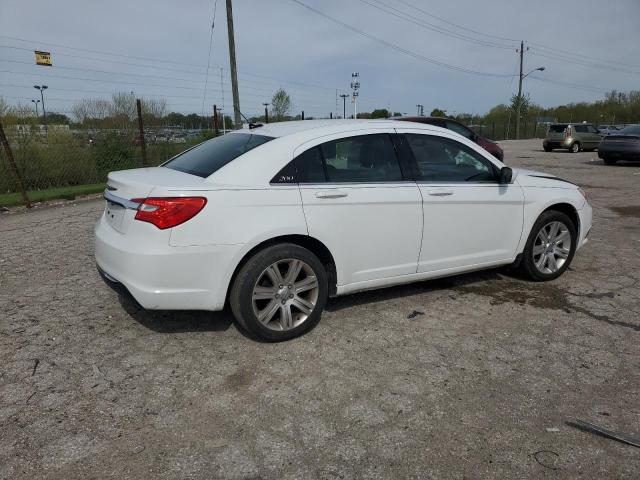 Photo 2 VIN: 1C3BC1FB5BN618584 - CHRYSLER 200 