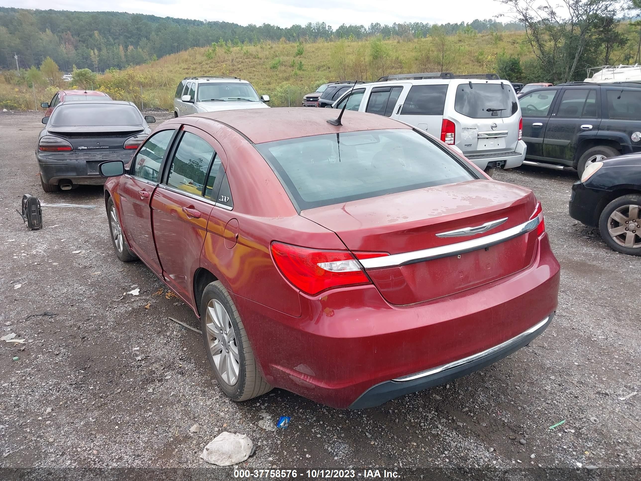 Photo 2 VIN: 1C3BC1FB6BN512788 - CHRYSLER 200 