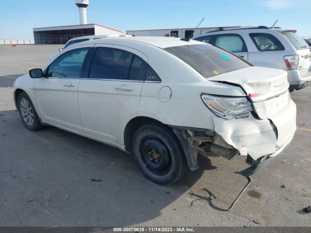 Photo 2 VIN: 1C3BC1FB7BN522679 - CHRYSLER 200 