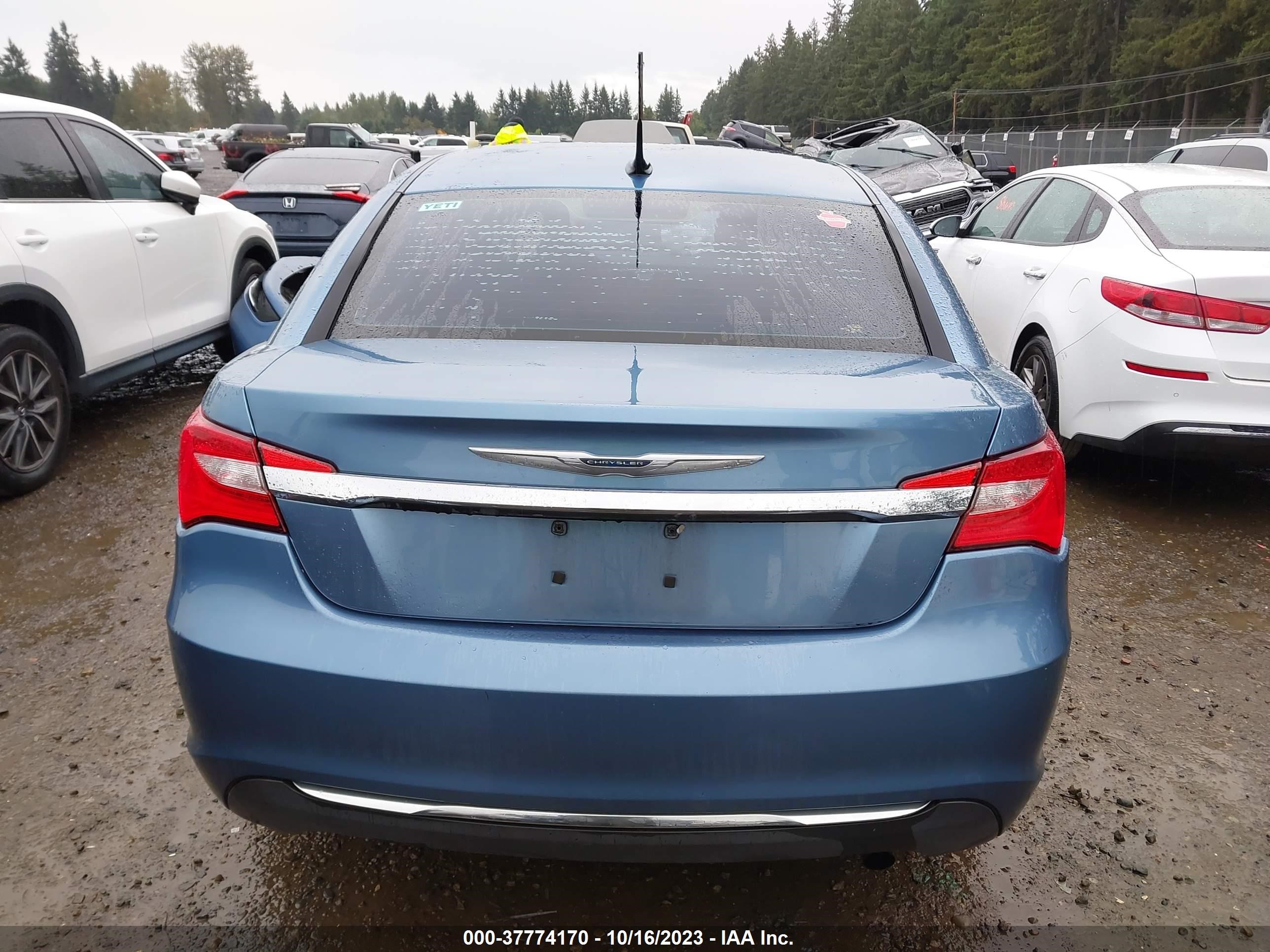 Photo 16 VIN: 1C3BC1FB8BN536218 - CHRYSLER 200 